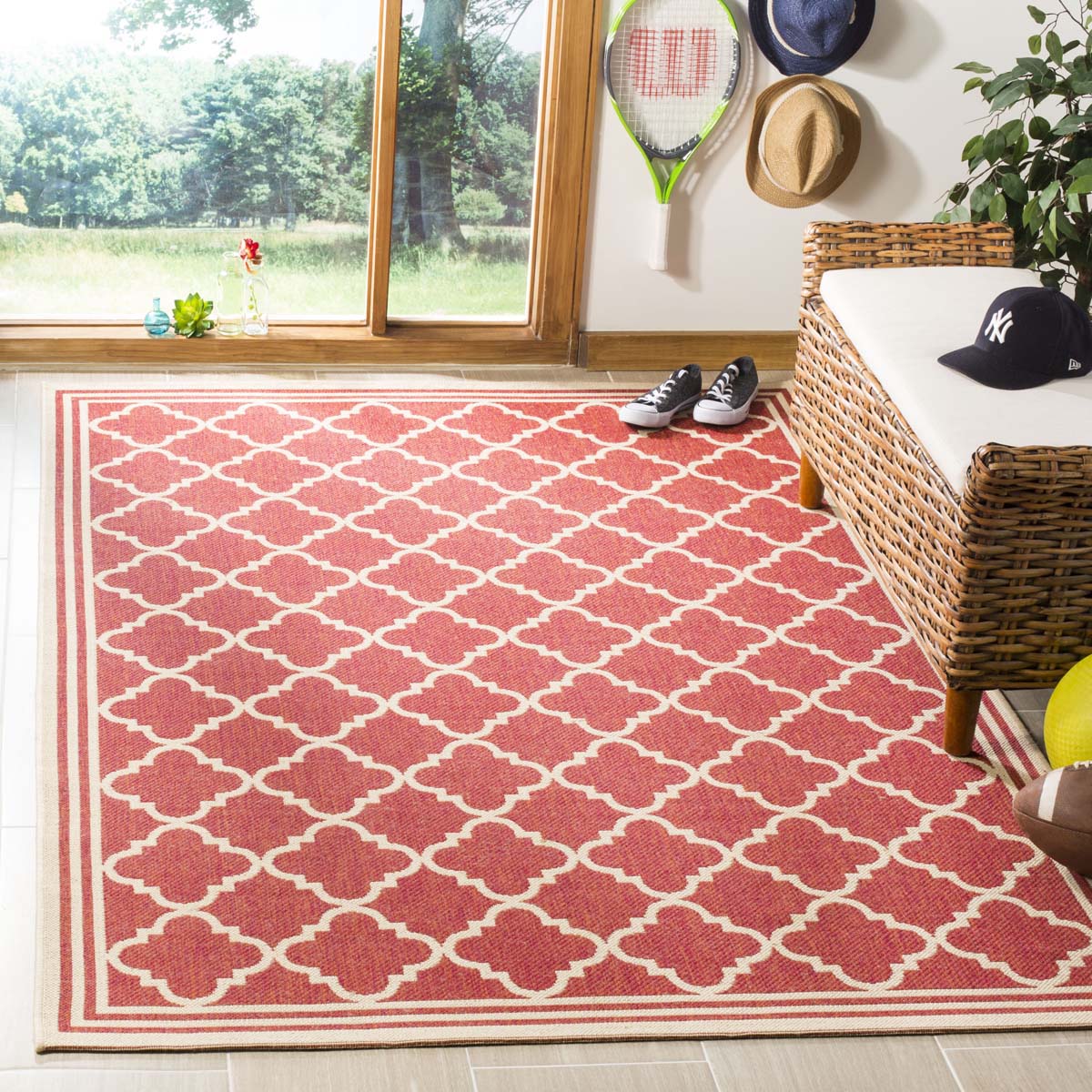 Safavieh Linden 100 121 Rug, LND121 - Red / Creme