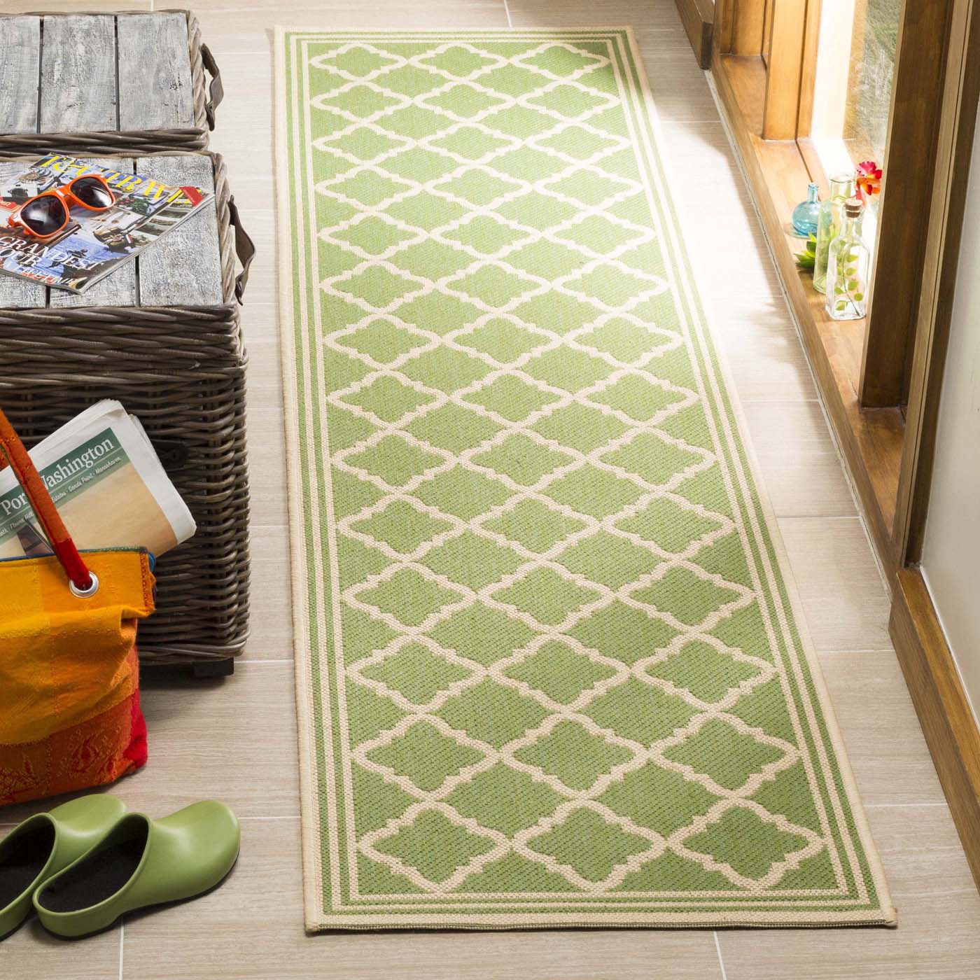 Safavieh Linden 121 Rug, LND121 - Olive / Cream