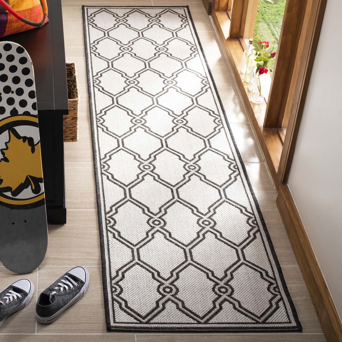 Safavieh Linden 100 124 Rug, LND124 - Light Grey / Charcoal