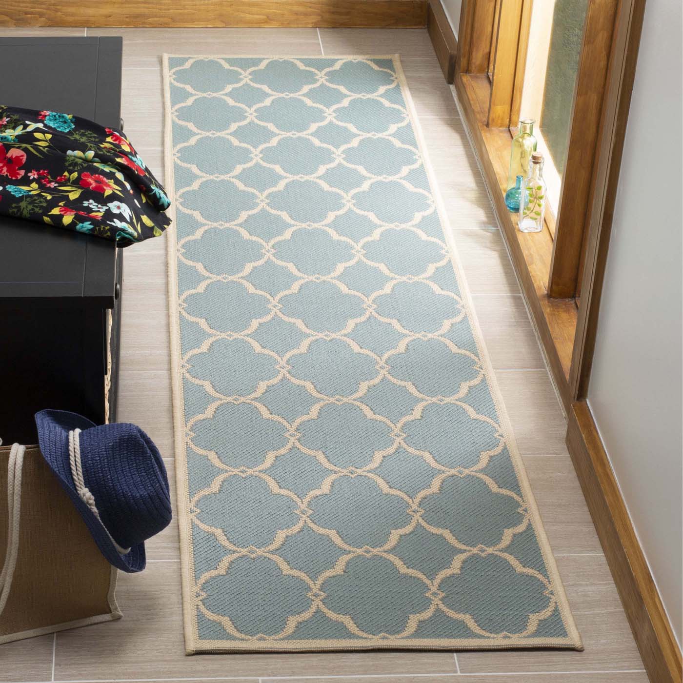 Safavieh Linden 125 Rug, LND125 - Aqua / Cream