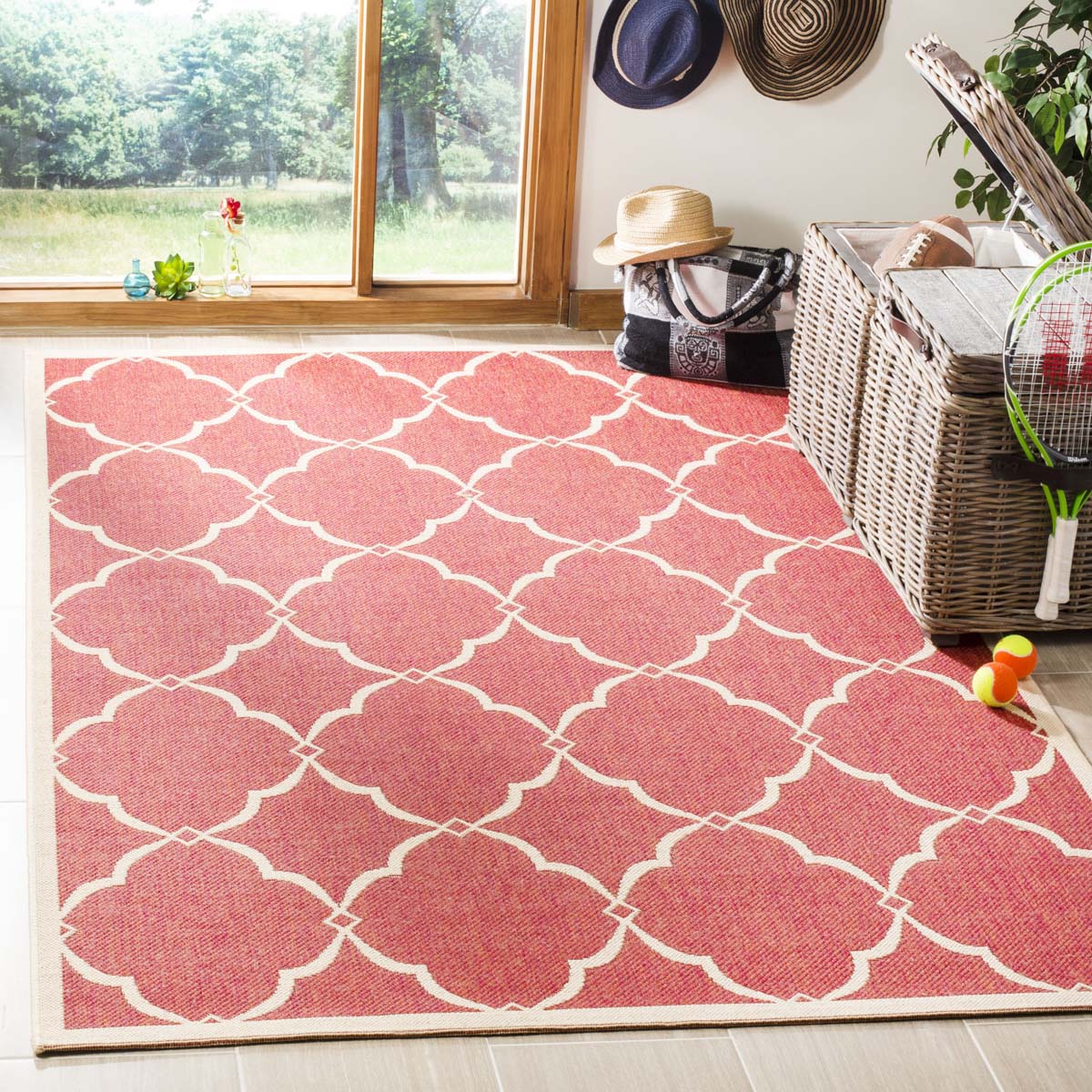 Safavieh Linden 100 125 Rug, LND125 - Red / Creme