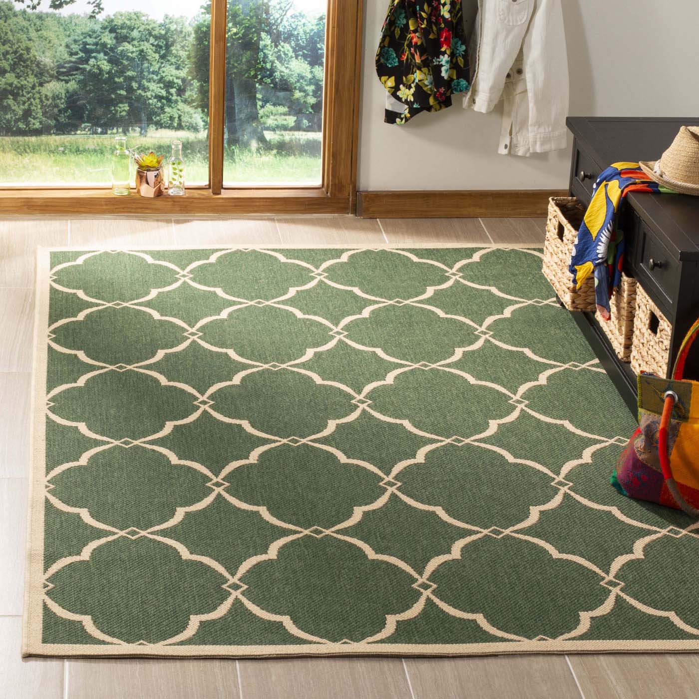 Safavieh Linden 125 Rug, LND125 - Green / Creme