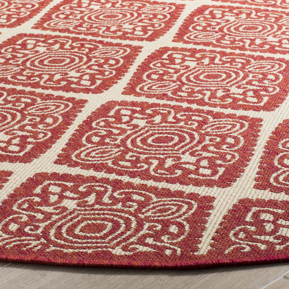 Safavieh Linden 100 132 Rug, LND132 - Red / Creme
