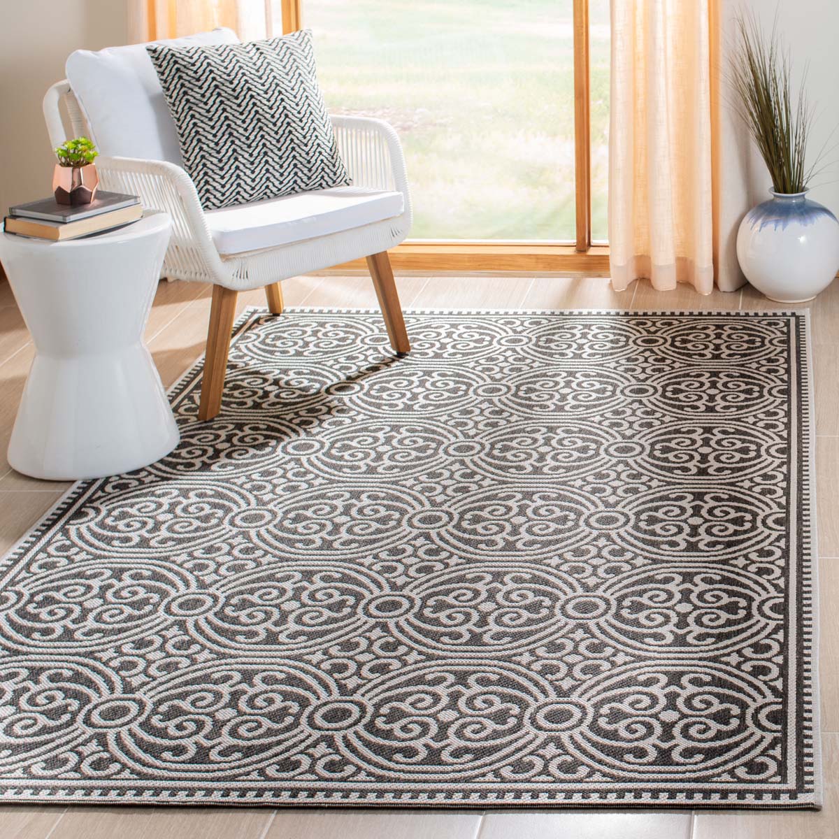 Safavieh Linden 100 134 Rug, LND134 - Light Grey / Charcoal