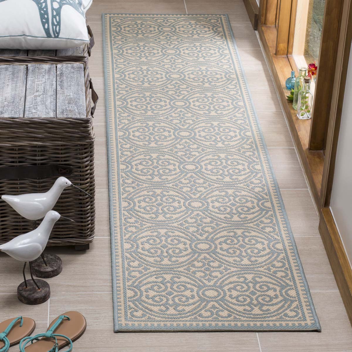 Safavieh Linden 100 134 Rug, LND134 - Aqua / Cream