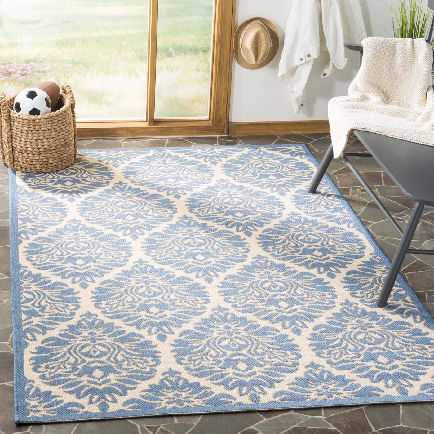 Safavieh Linden 135 Rug, LND135 - Cream / Blue