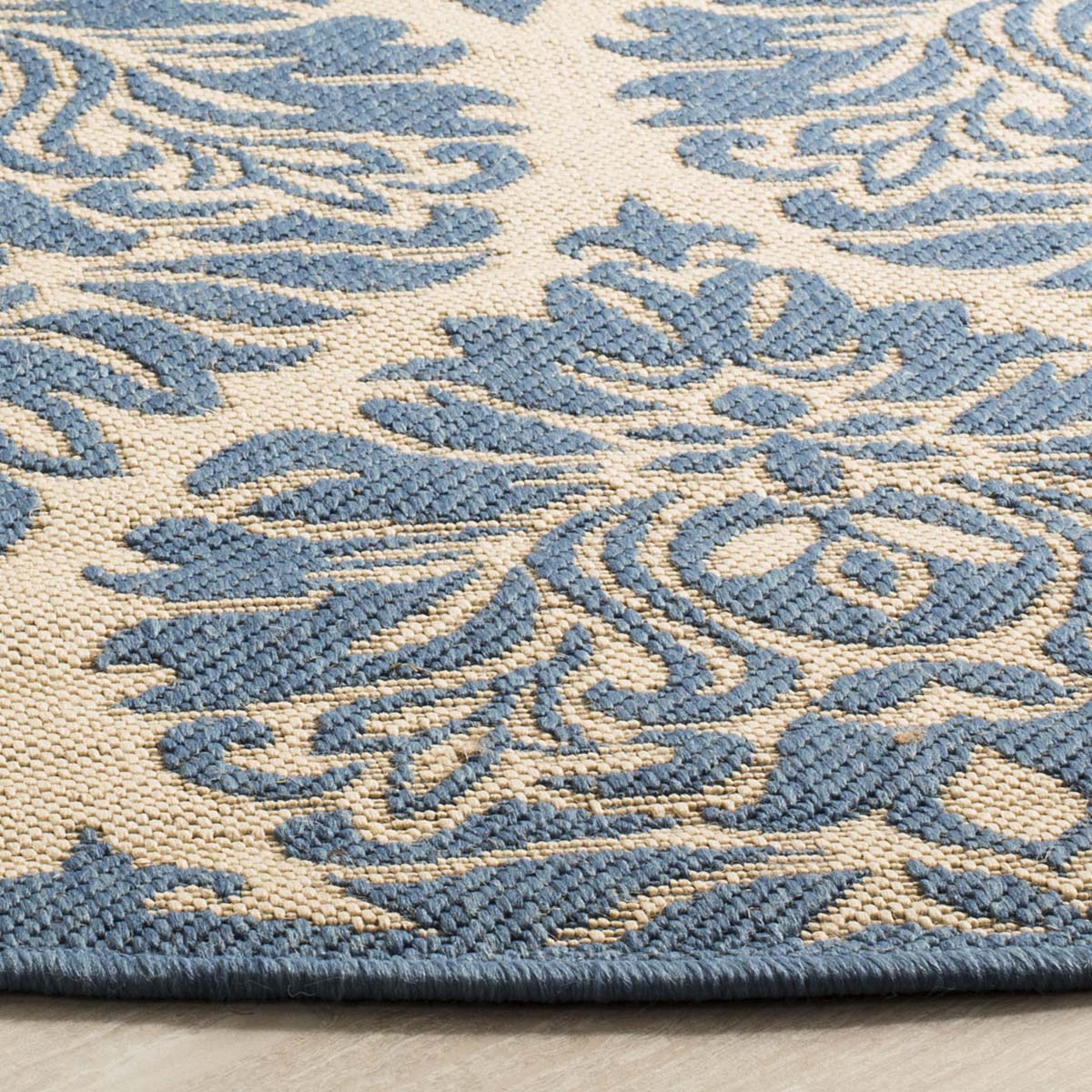 Safavieh Linden 100 135 Rug, LND135 - Cream / Blue