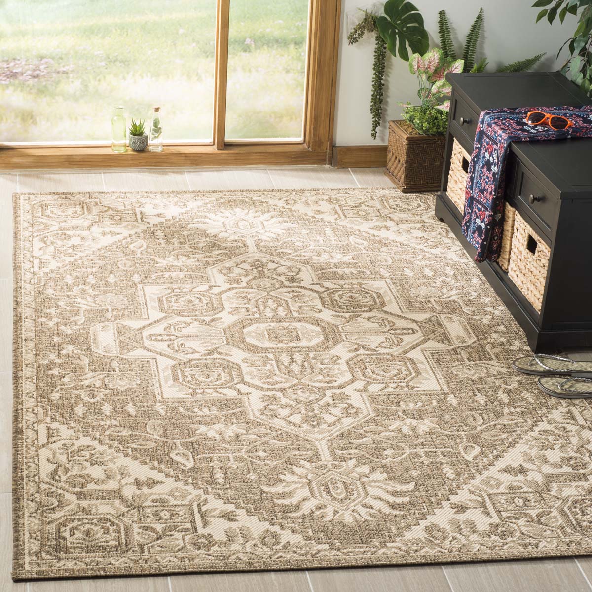 Safavieh Linden 100 138 Rug, LND138 - Cream / Beige