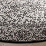 Safavieh Linden 139 Rug, LND139 - Light Grey / Charcoal