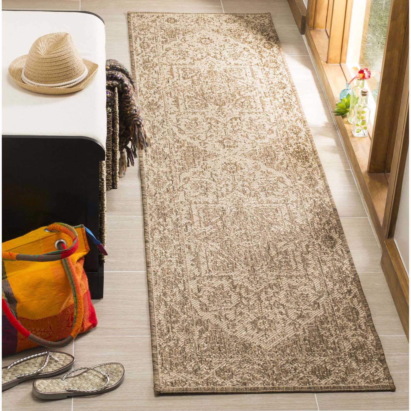 Safavieh Linden 139 Rug, LND139 - Cream / Beige