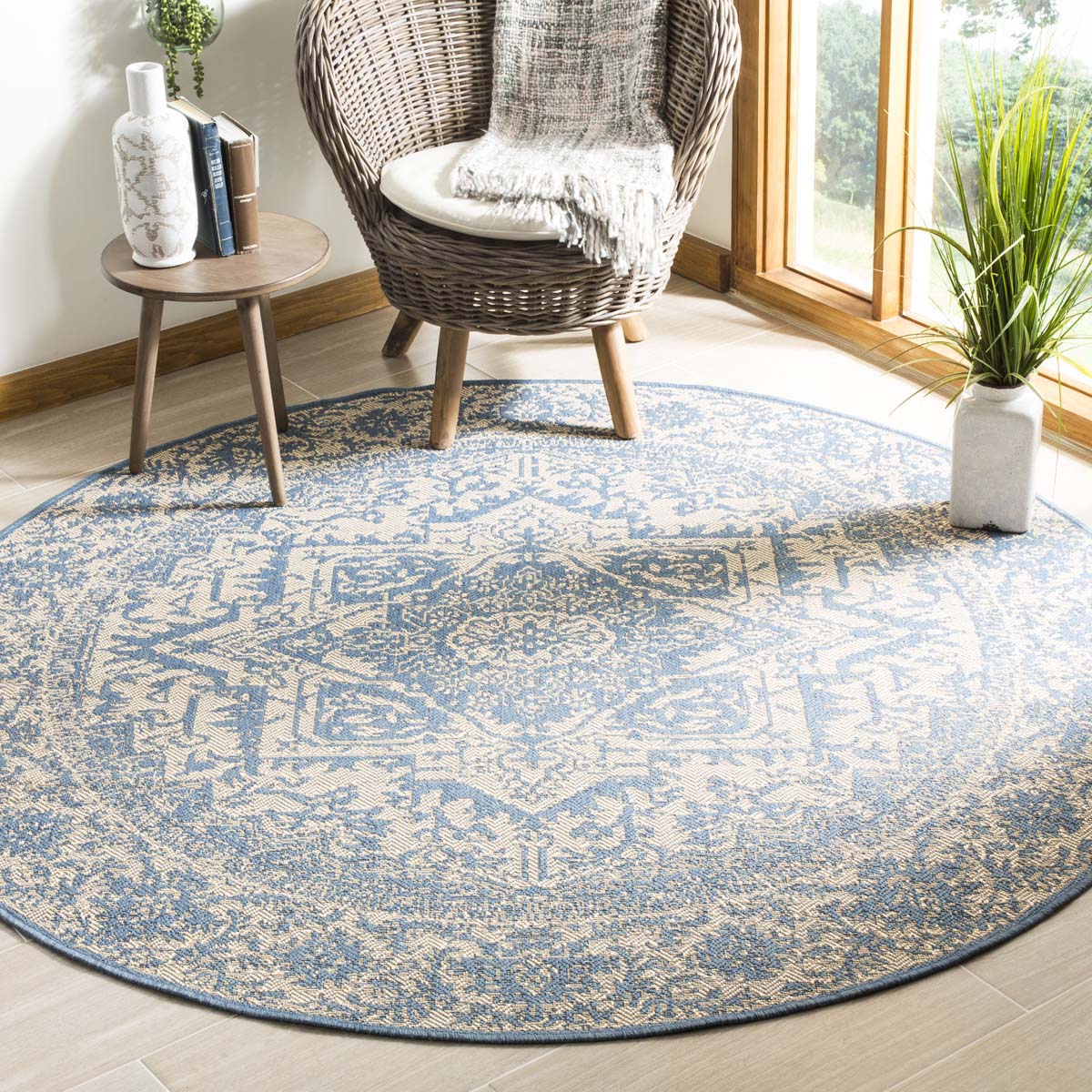 Safavieh Linden 100 139 Rug, LND139 - Cream / Blue
