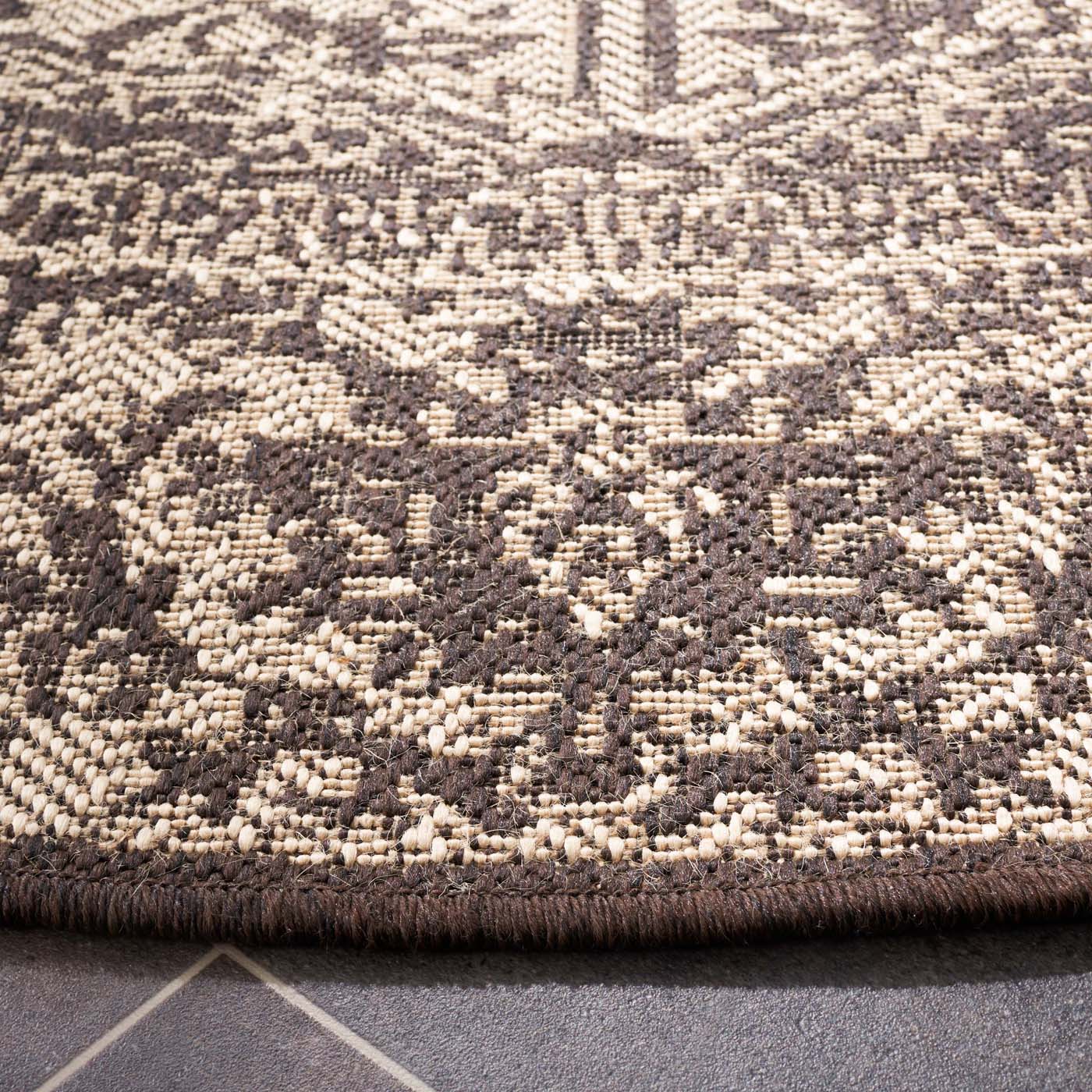 Safavieh Linden 139 Rug, LND139 - Creme / Brown