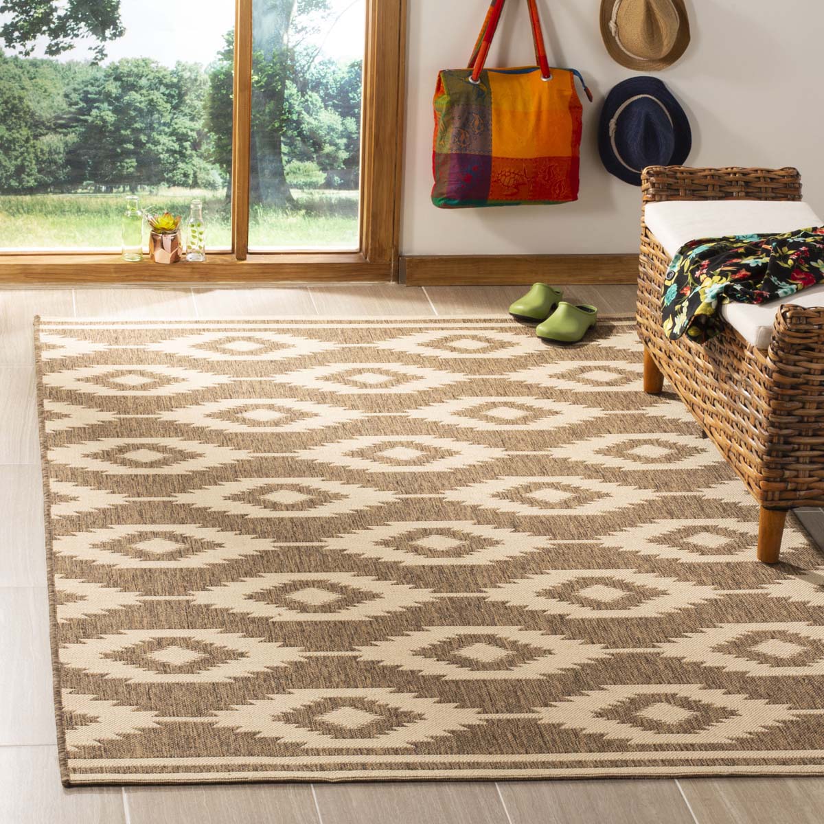 Safavieh Linden 100 171 Rug, LND171 - Cream / Beige