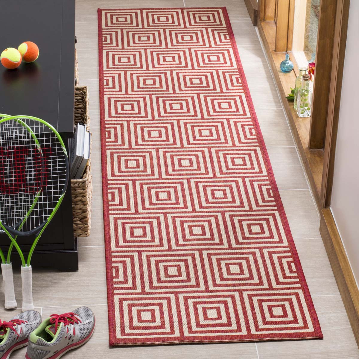 Safavieh Linden 100 173 Rug, LND173 - Red / Creme