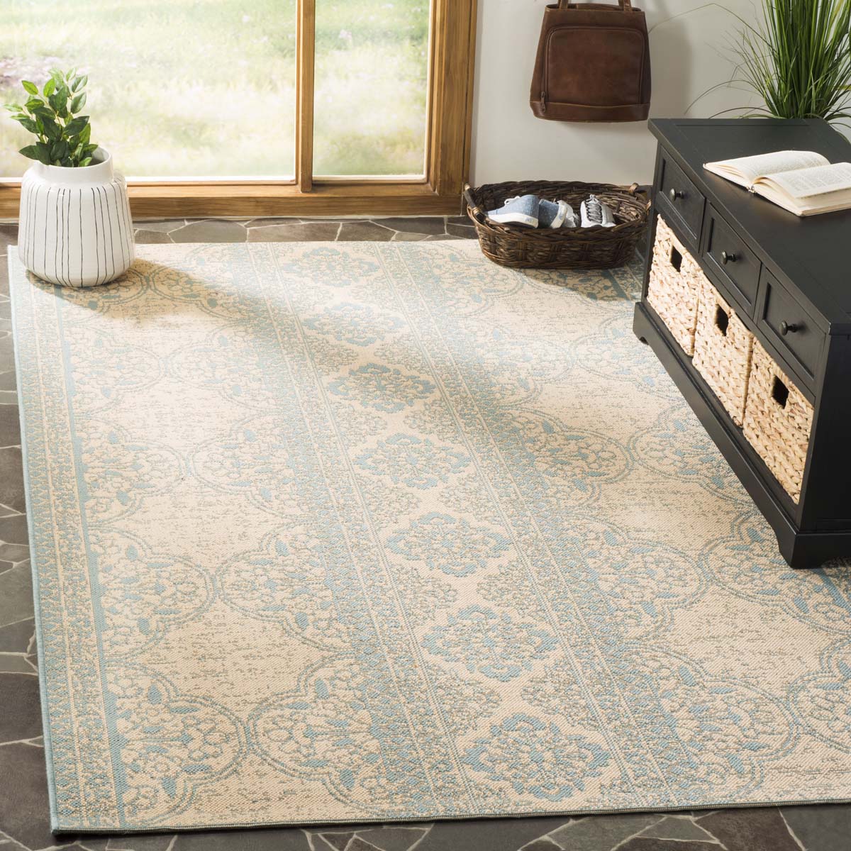 Safavieh Linden 100 174 Rug, LND174 - Aqua / Cream