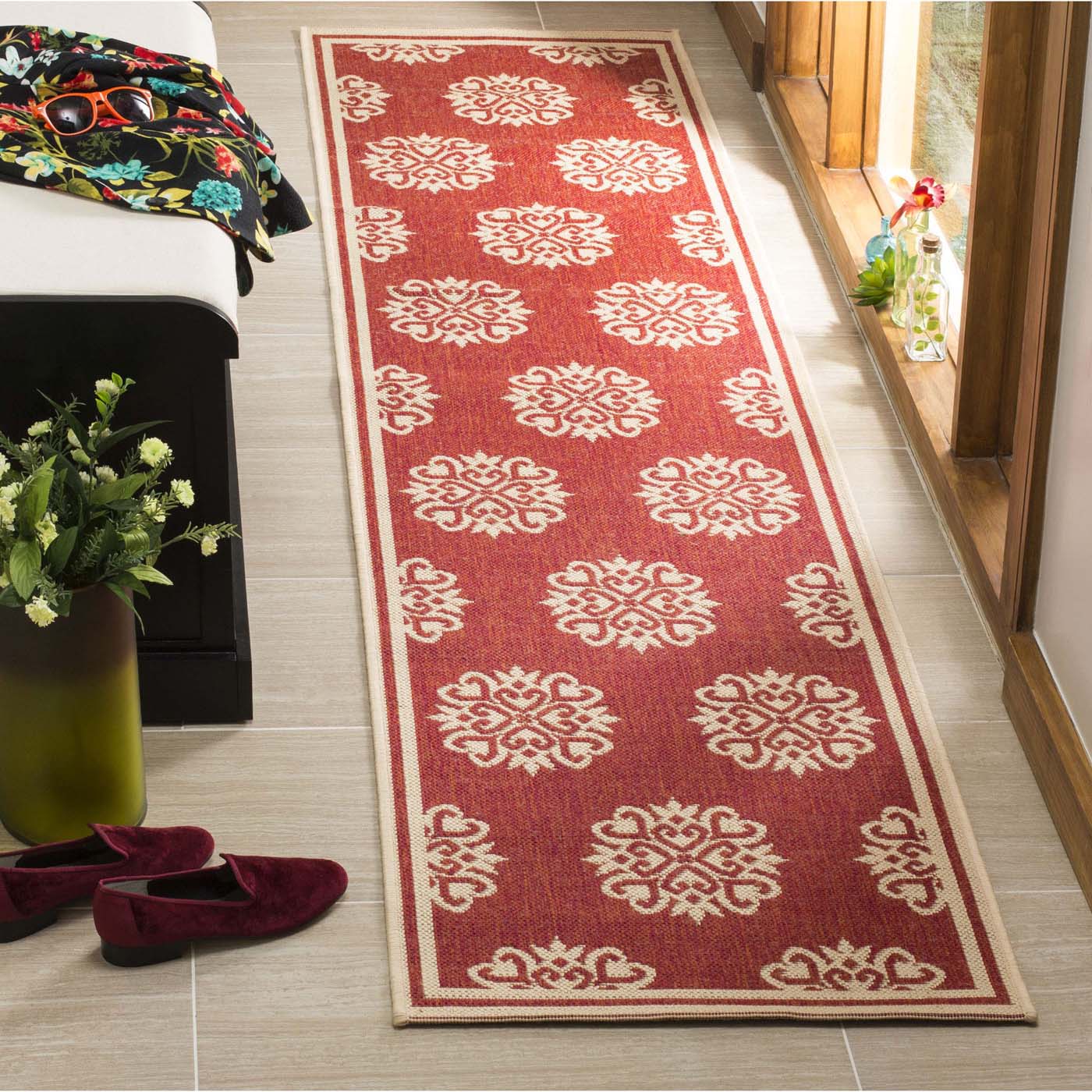 Safavieh Linden 181 Rug, LND181 - Red / Creme