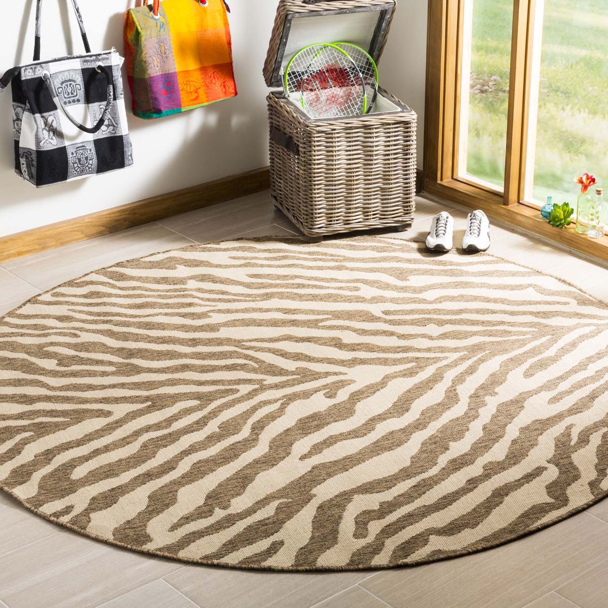 Safavieh Linden 100 182 Rug, LND182 - Cream / Beige