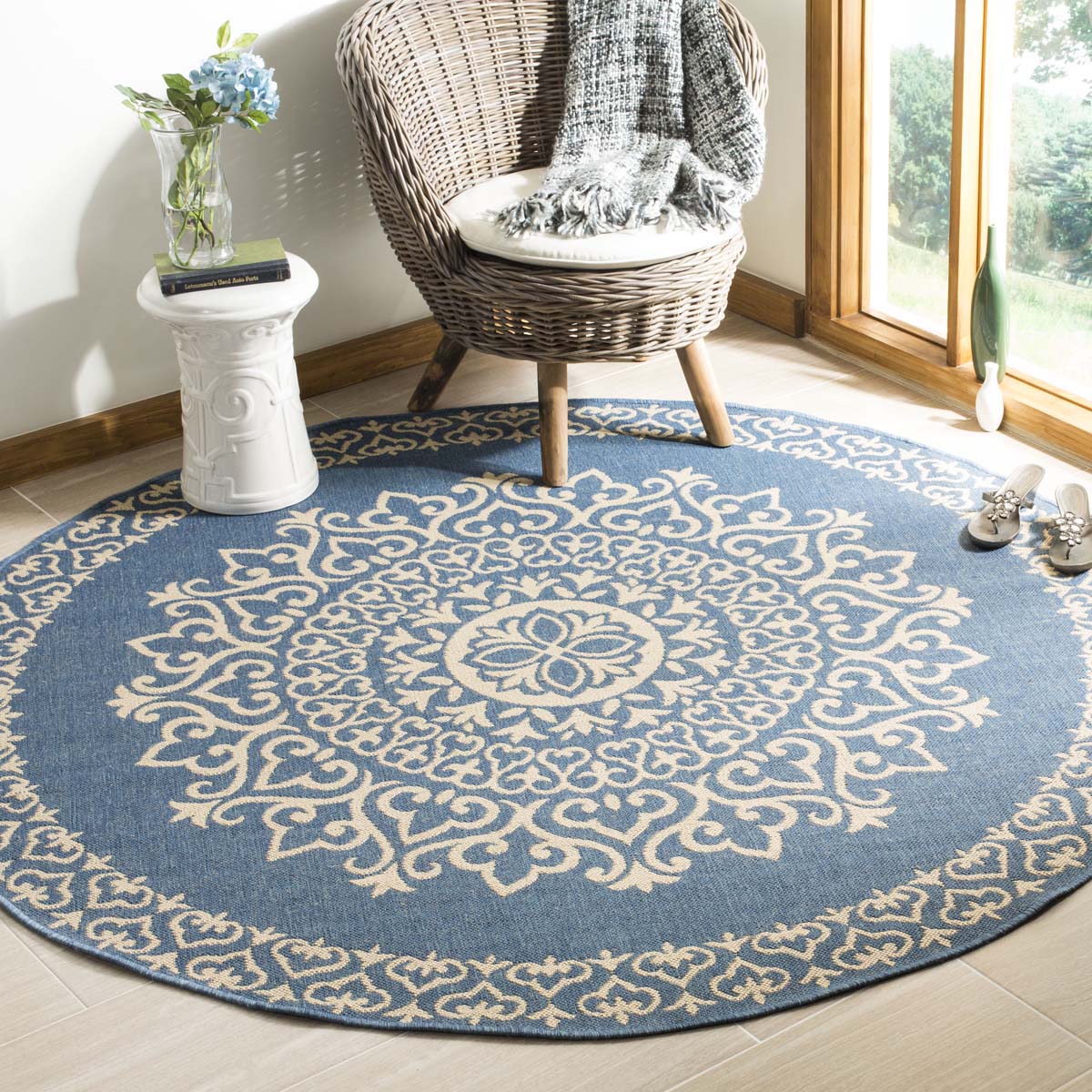Safavieh Linden 100 183 Rug, LND183 - Cream / Blue