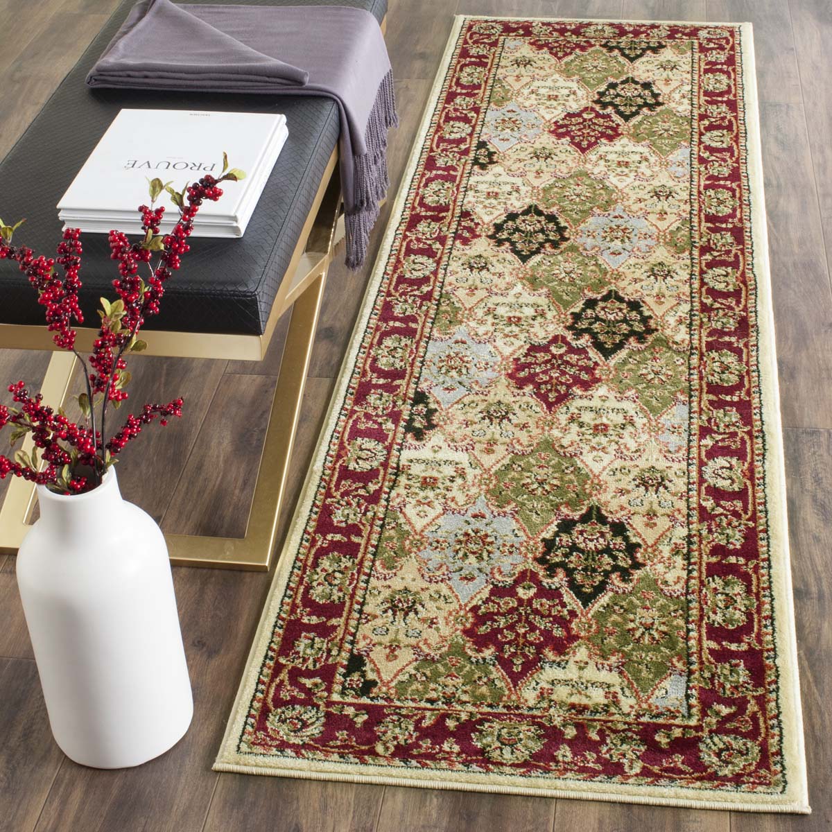 Safavieh Lyndhurst 320 Rug, LNH320 - Multi / Red