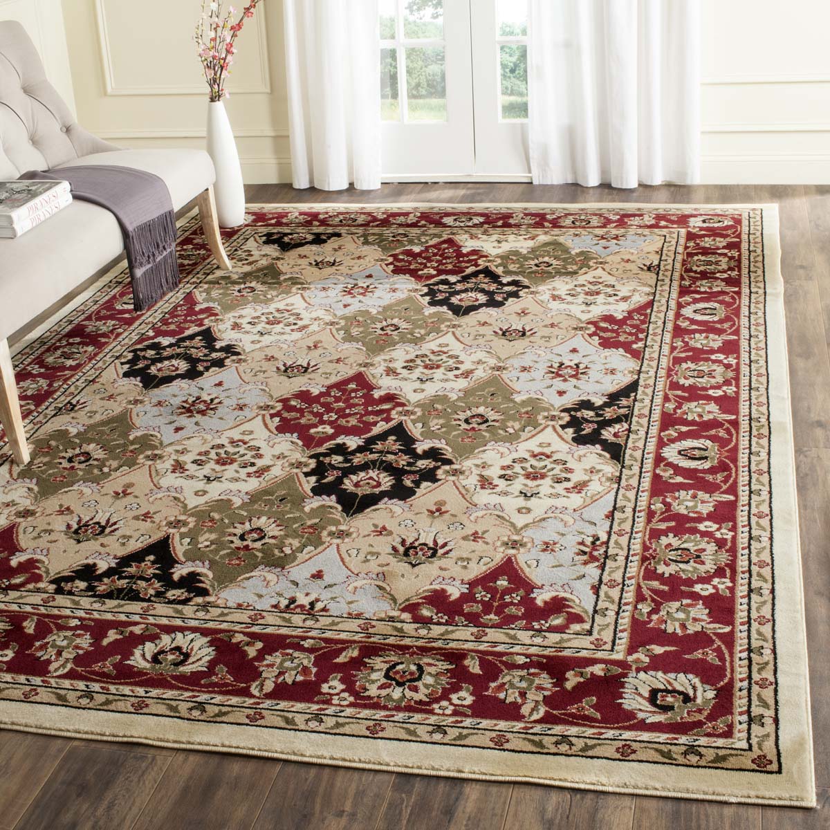 Safavieh Lyndhurst 320 Rug, LNH320 - Multi / Red