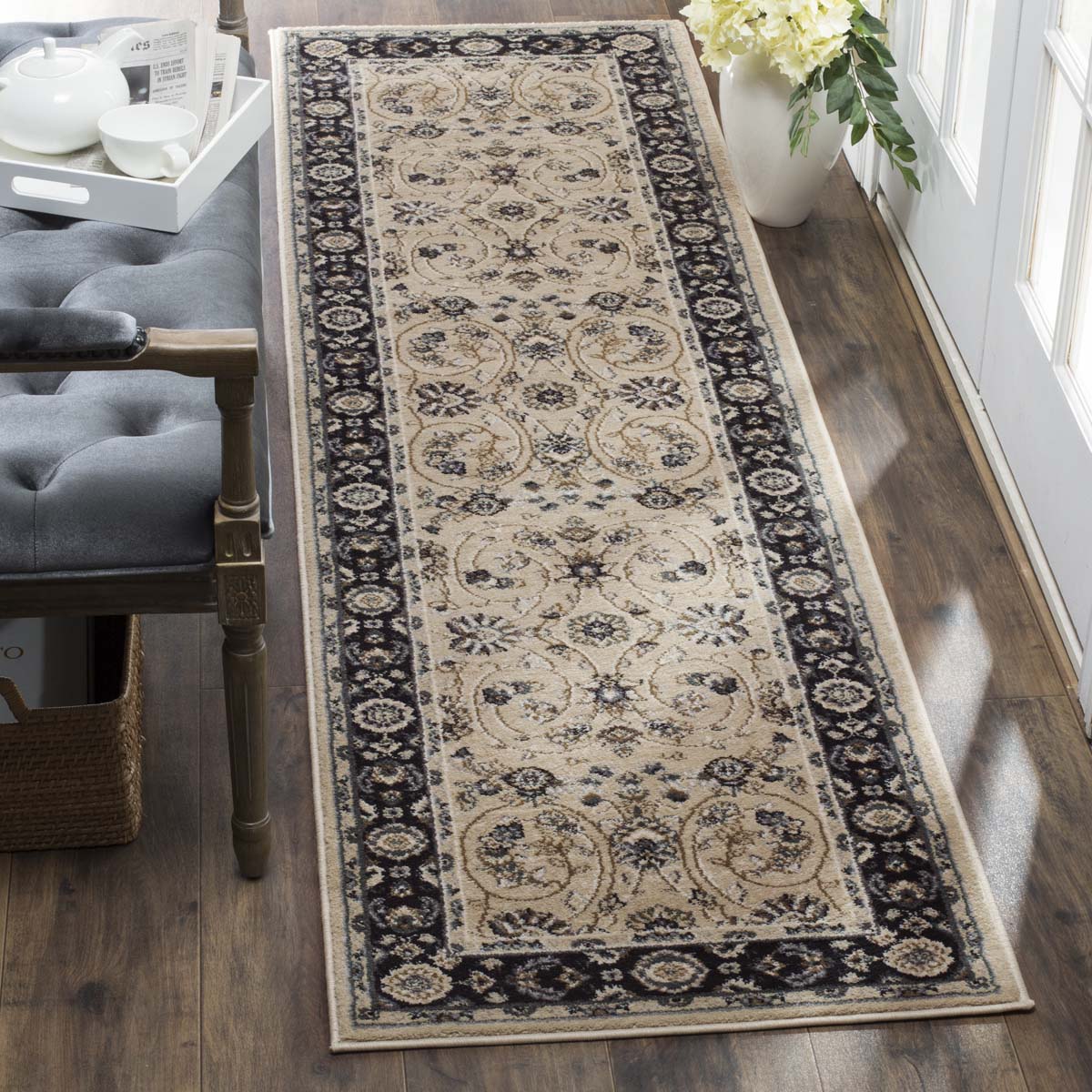 Safavieh Lyndhurst 340 Rug, LNH340 - Light Beige / Anthracite