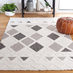 Safavieh Lotus 102 Rug, LOT102 - Ivory / Dark Grey