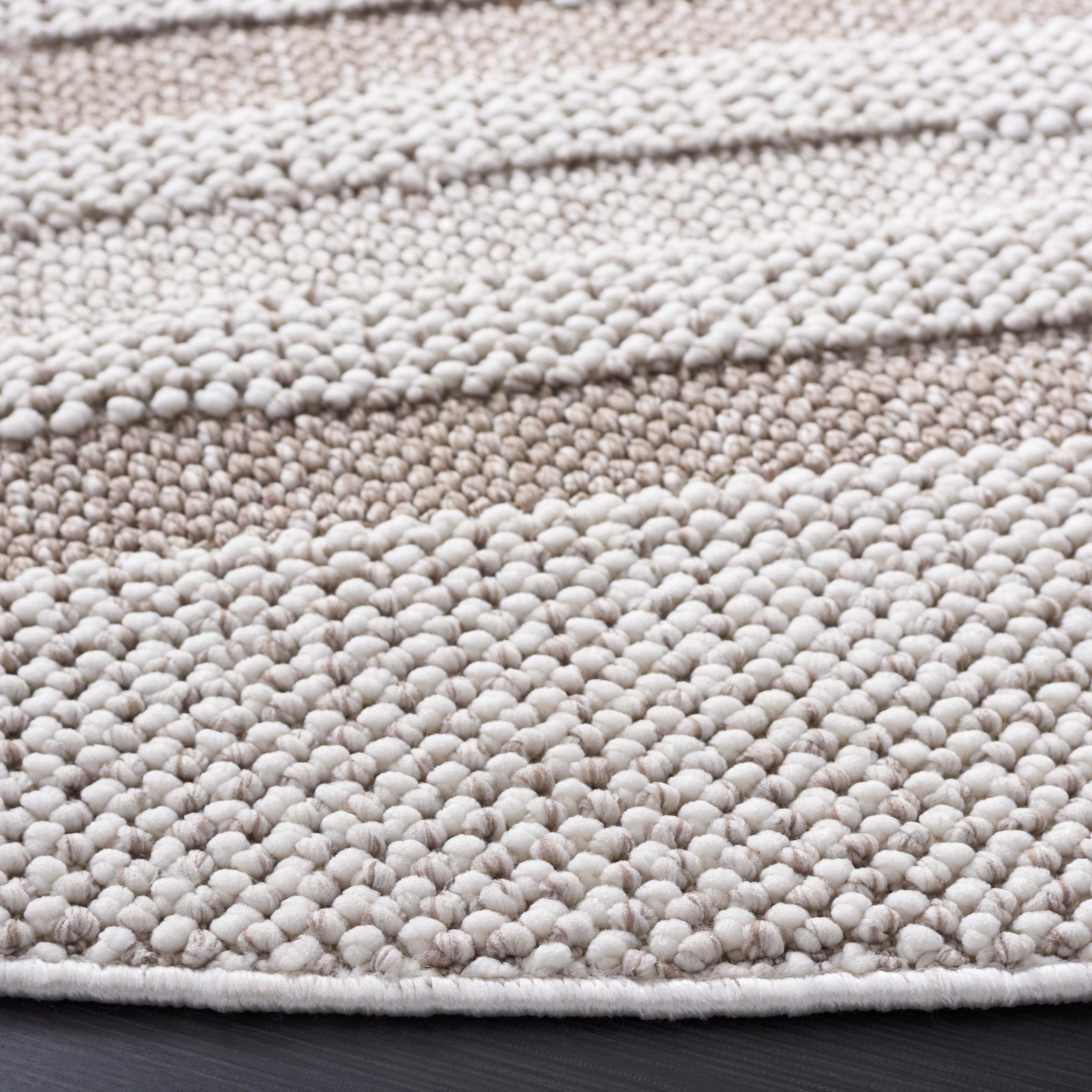 Safavieh Lotus 109 Rug, LOT109 - Ivory / Beige