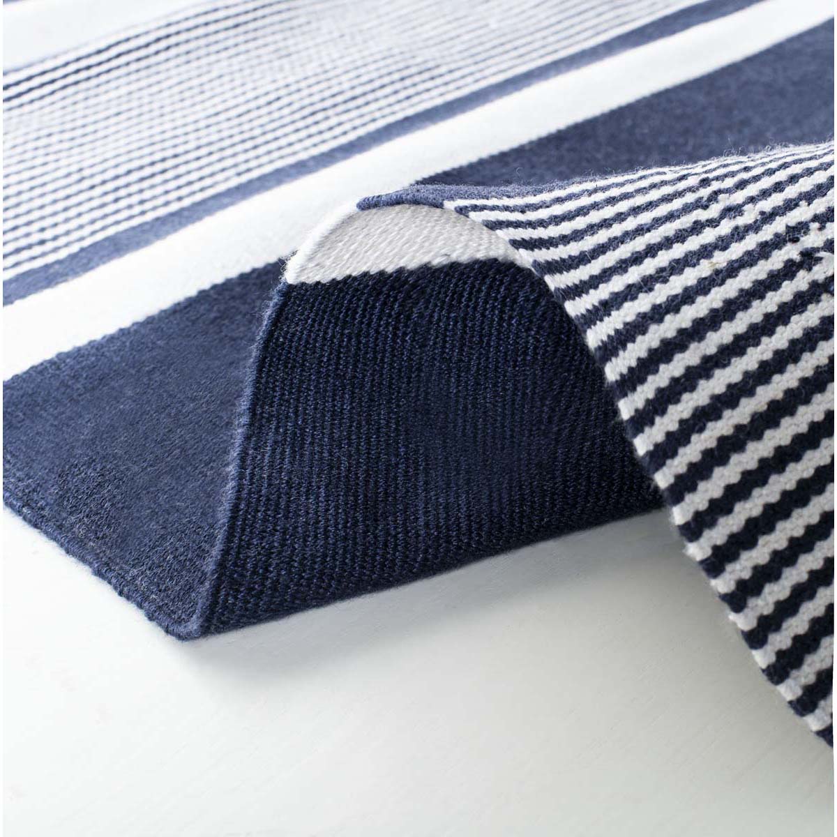 Lauren Ralph Lauren Hanover Stripe Rug, LRL2461 - NAVY