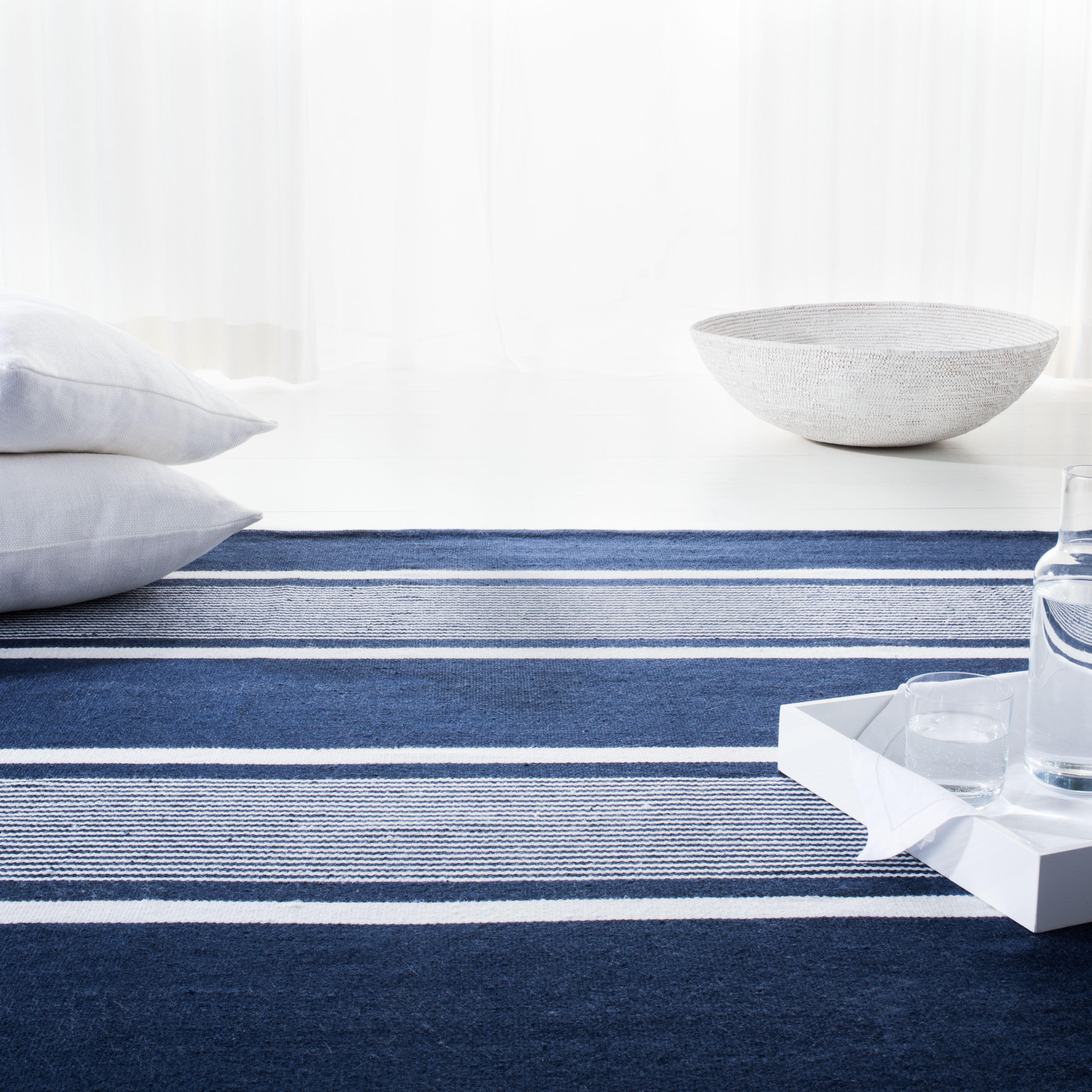 Lauren Ralph Lauren Hanover Stripe Rug, LRL2461 - NAVY