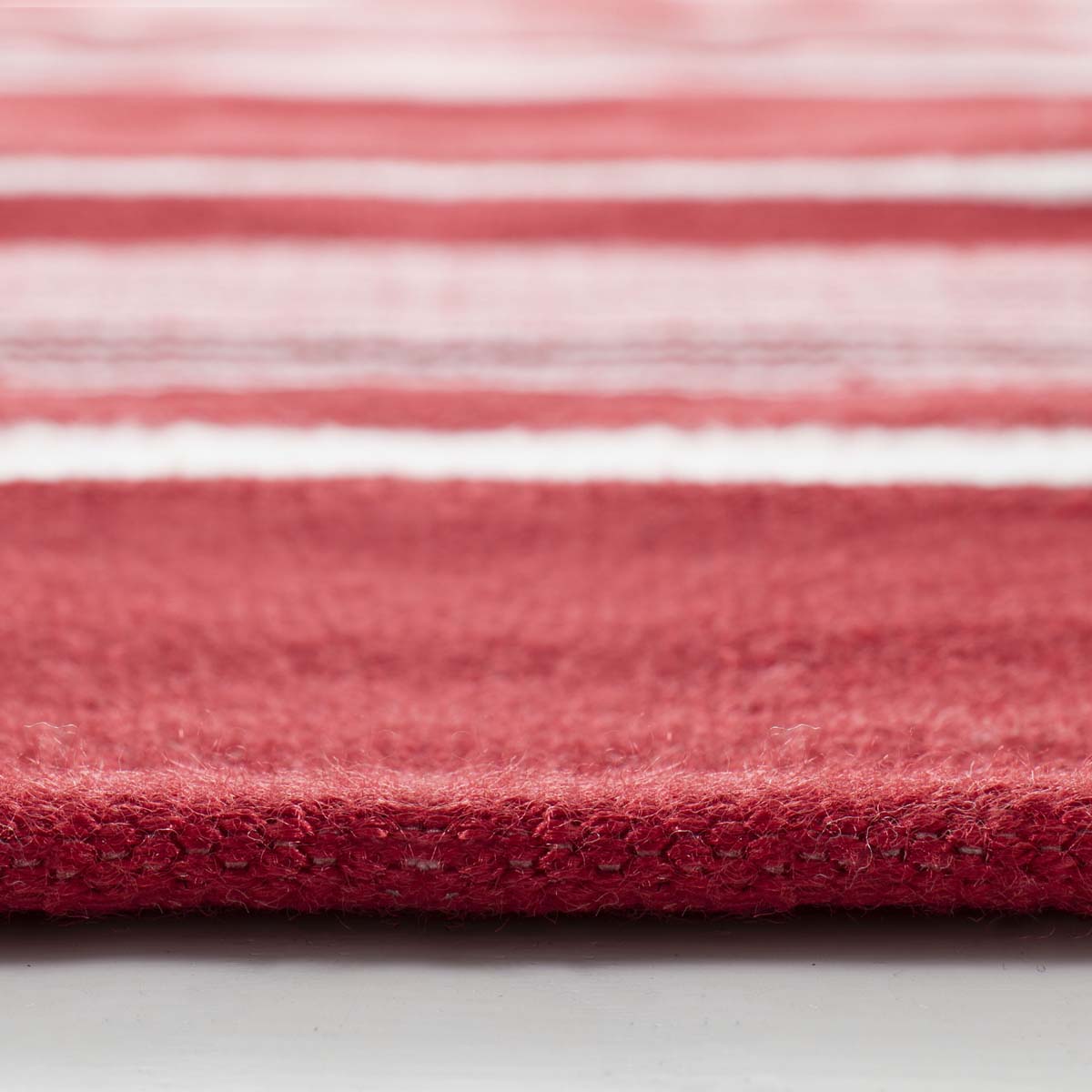 Lauren Ralph Lauren Hanover Stripe Rug, LRL2461 - RED