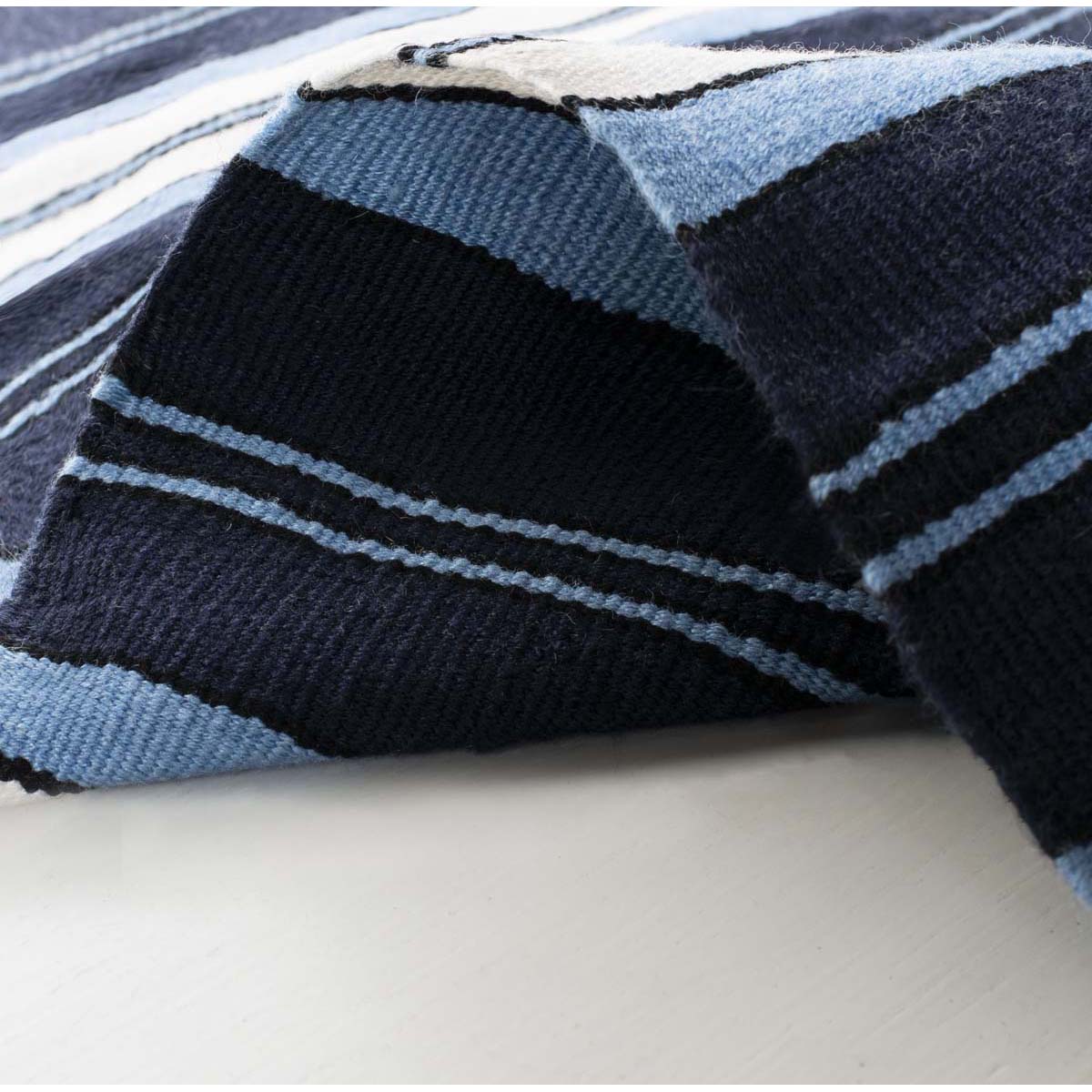 Lauren Ralph Lauren Leopold Stripe Rug, LRL2462 - NAVY