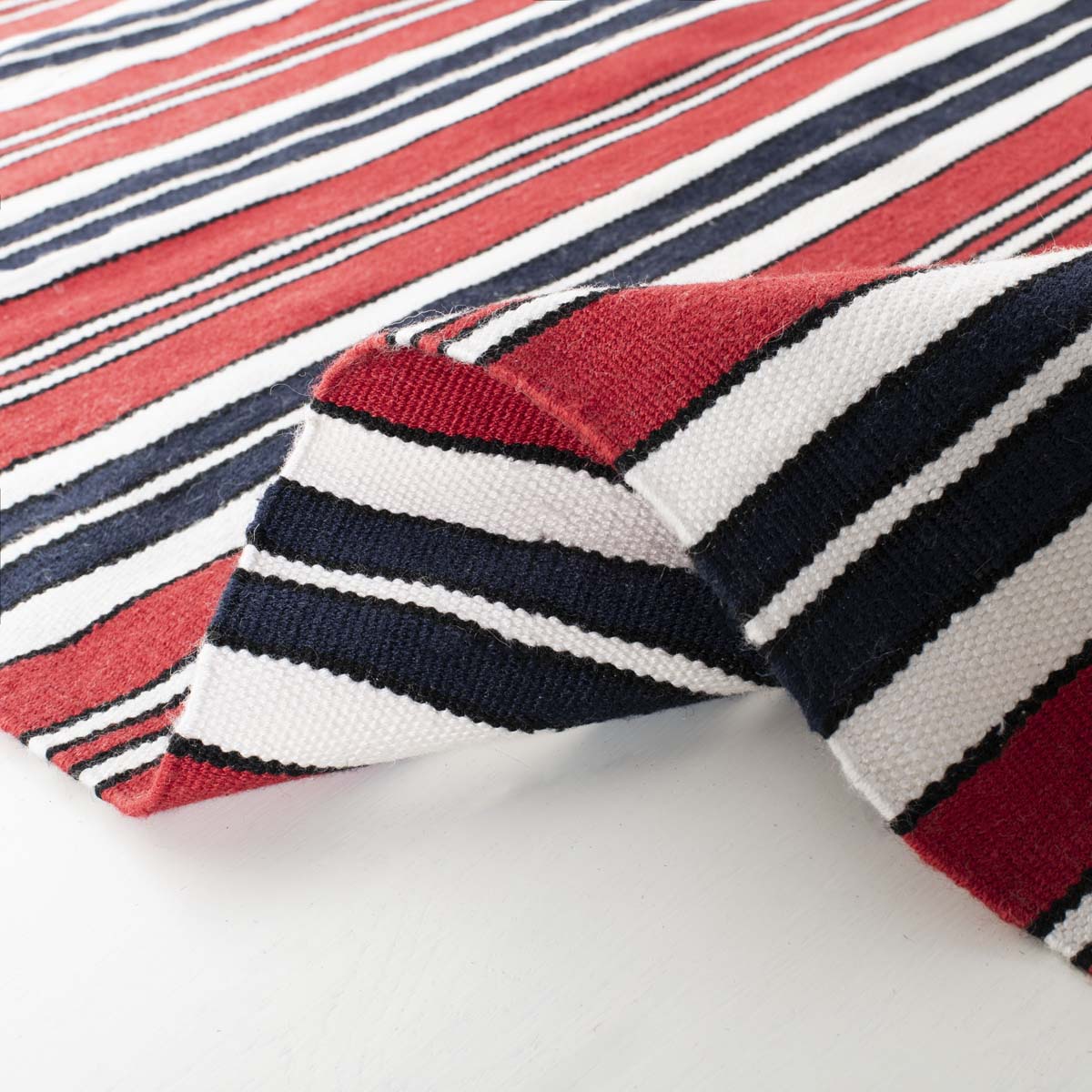 Lauren Ralph Lauren Leopold Stripe Rug, LRL2462 - RED