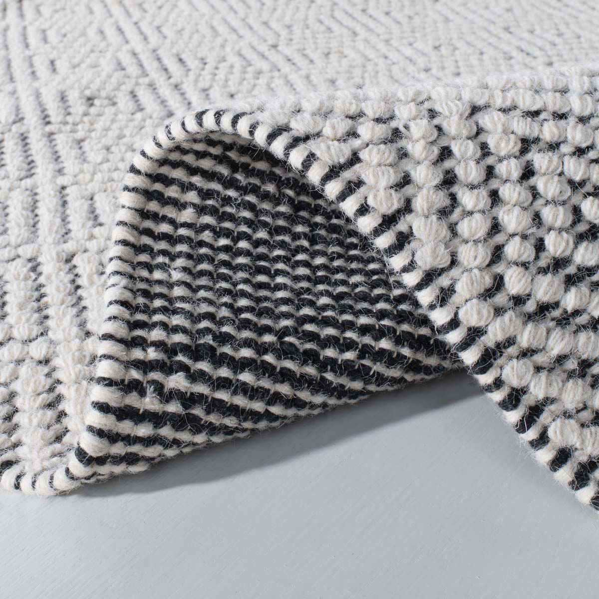 Lauren Ralph Lauren Eleanora Rug, LRL6503 - BLACK / CREAM