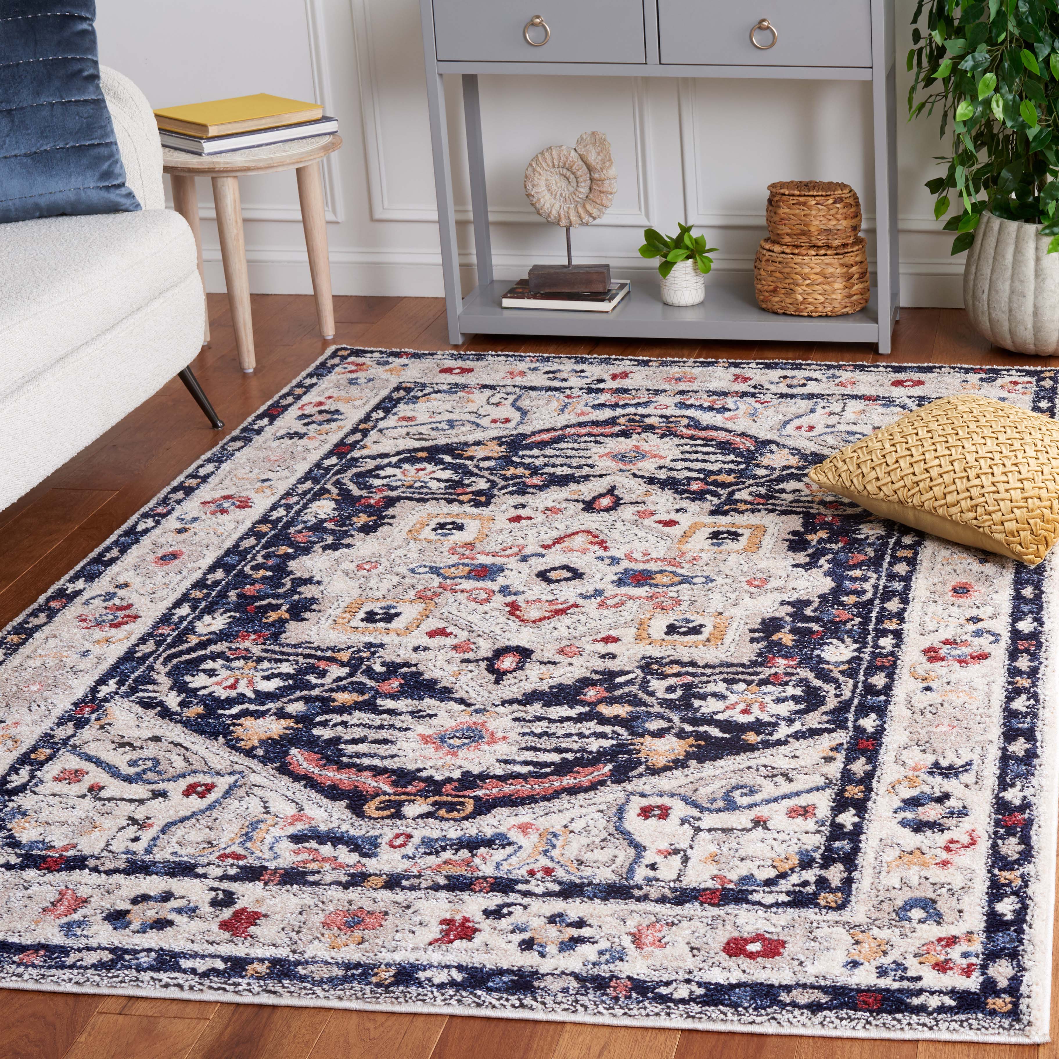 Safavieh Luna 100 Rug, LUN100 - Beige / Navy
