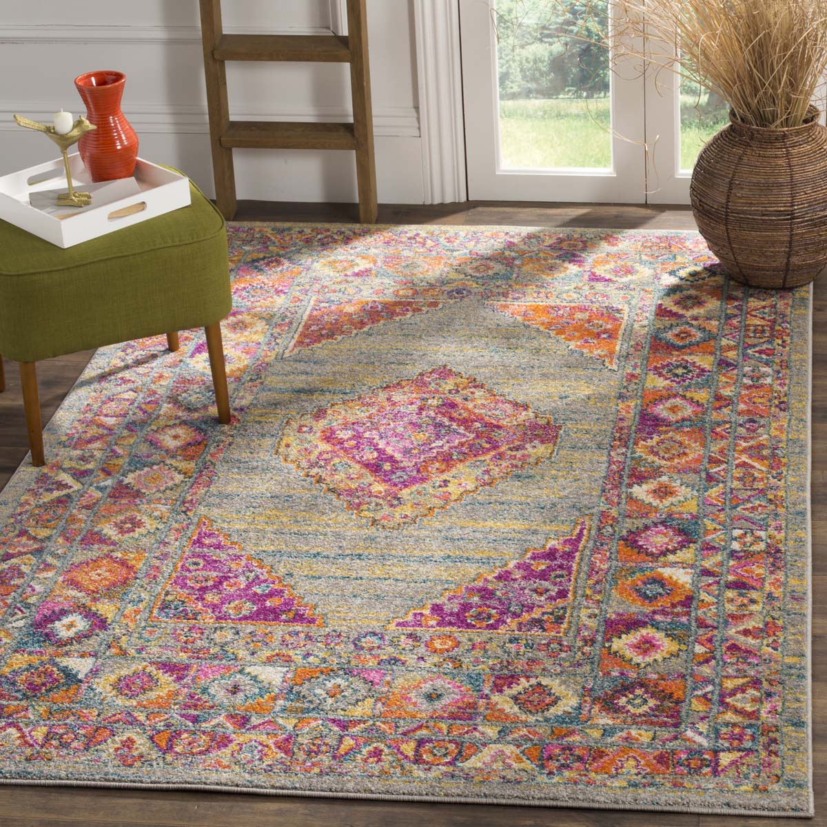 Safavieh Madison 133 Rug, MAD133 - LIGHT GREY / FUCHSIA