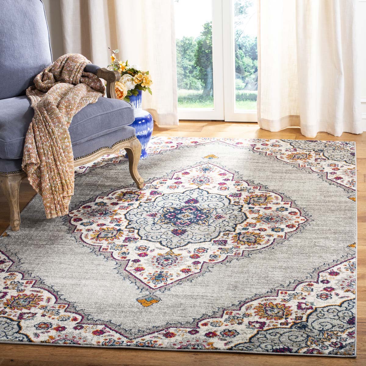 Safavieh Madison 153 Rug, MAD153 - LIGHT GREY / FUCHSIA