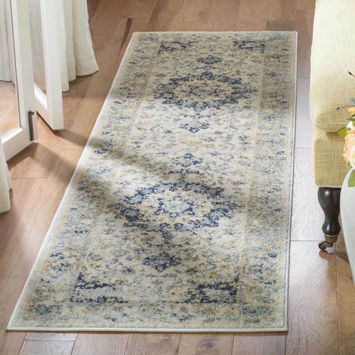 Safavieh Madison 155 Rug, MAD155 - IVORY / BLUE