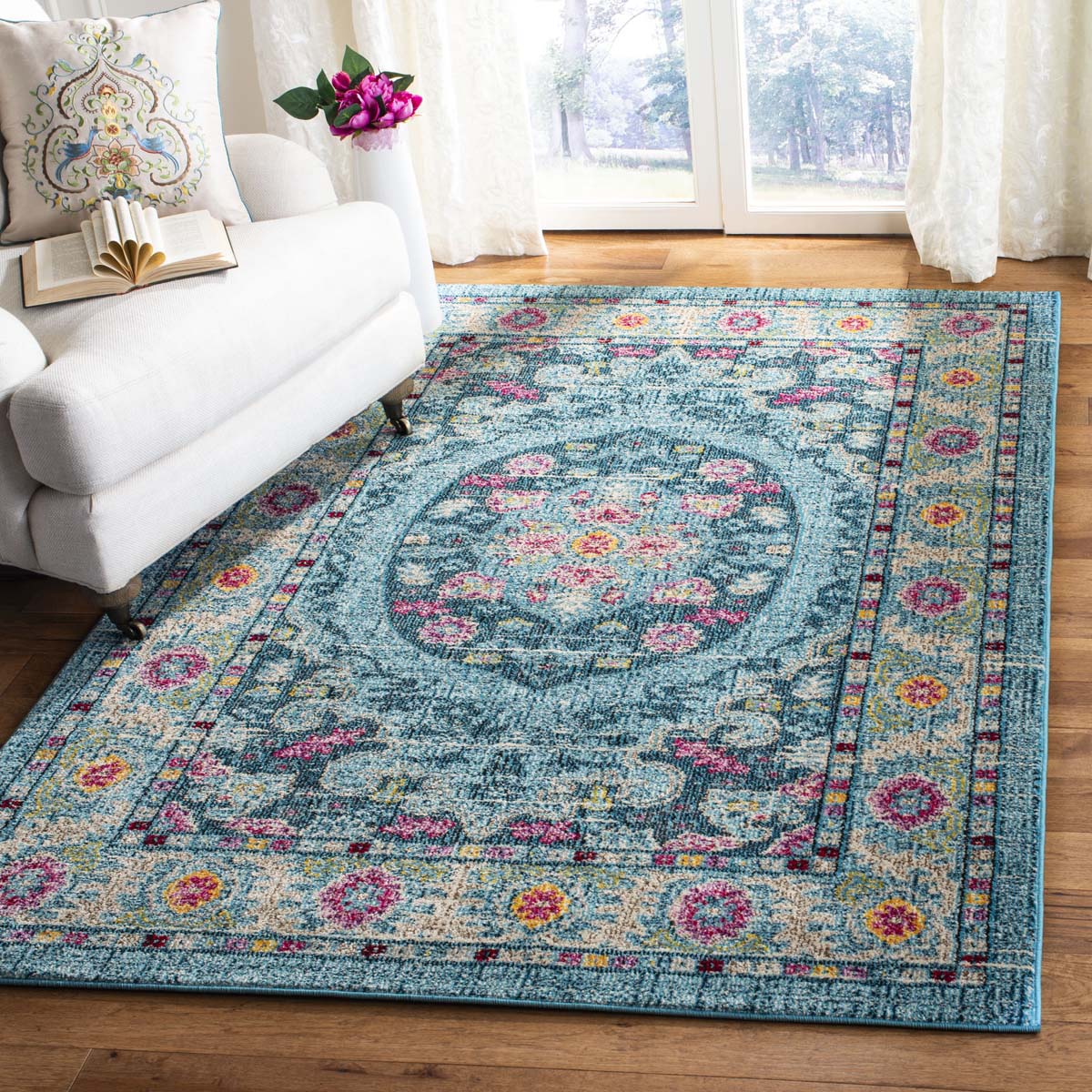 Safavieh Madison 306 Rug, MAD306 - LIGHT BLUE / FUCHSIA