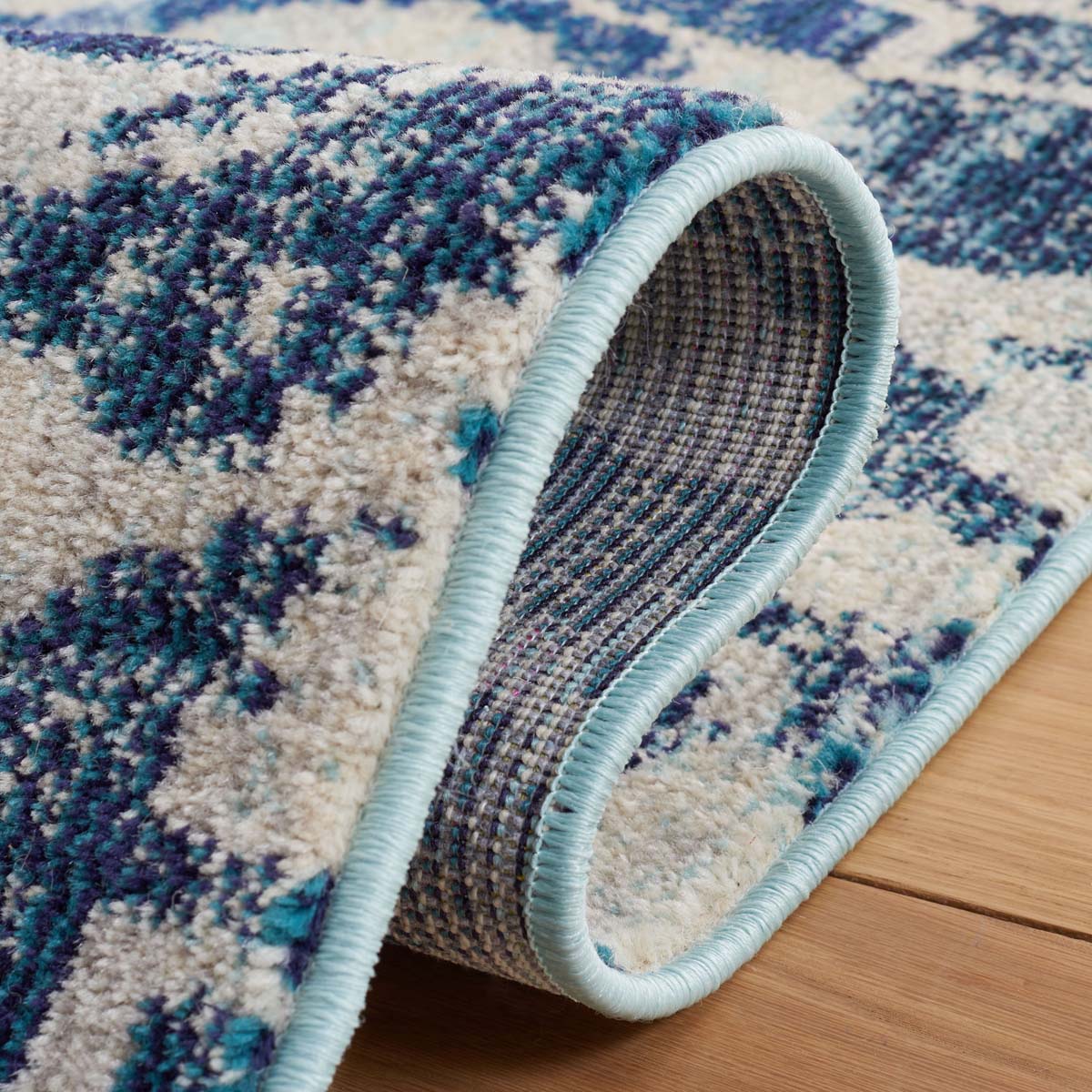 Safavieh Madison 444 Rug, MAD444 - NAVY / IVORY