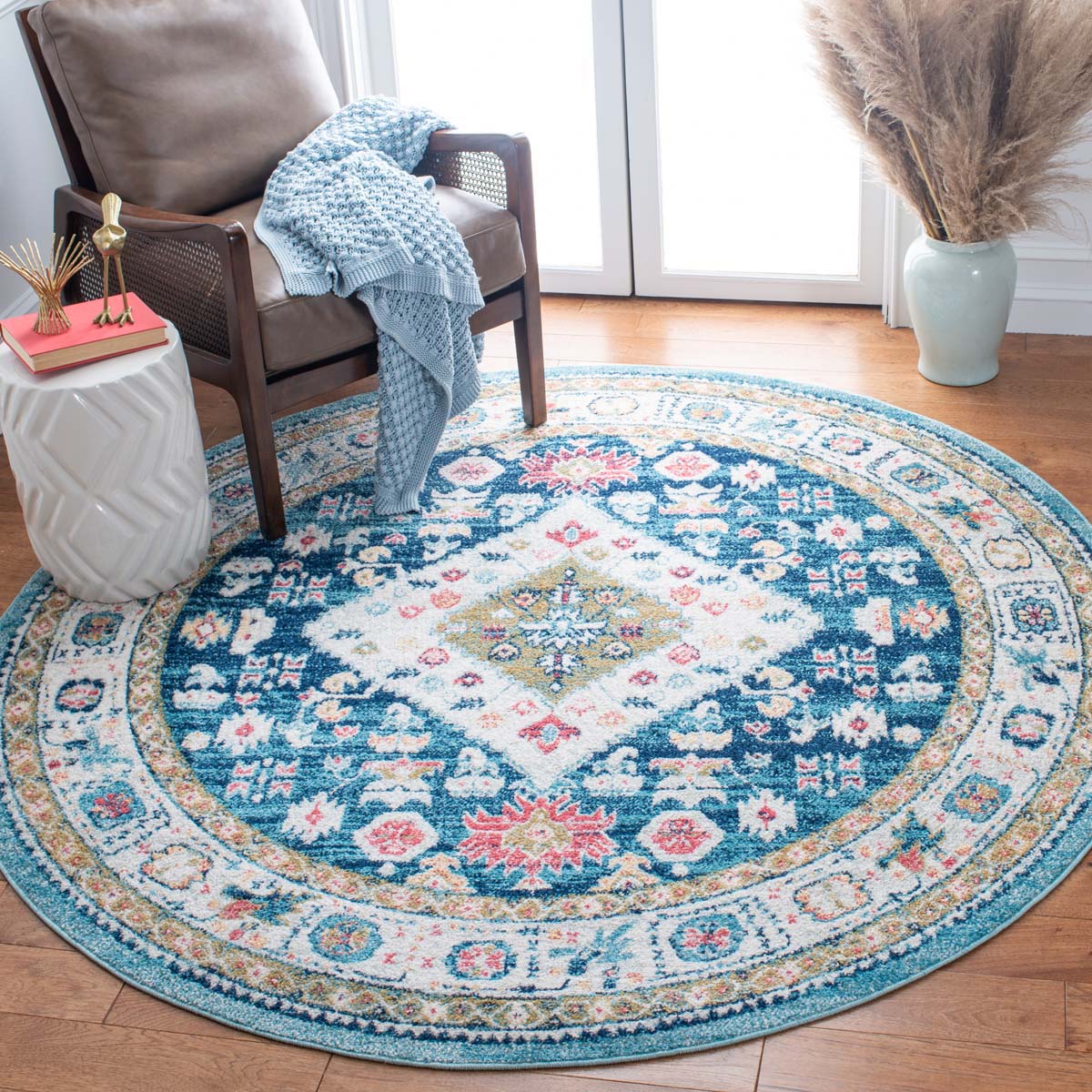 Safavieh Madison 670 Rug, MAD670 - LIGHT BLUE / IVORY