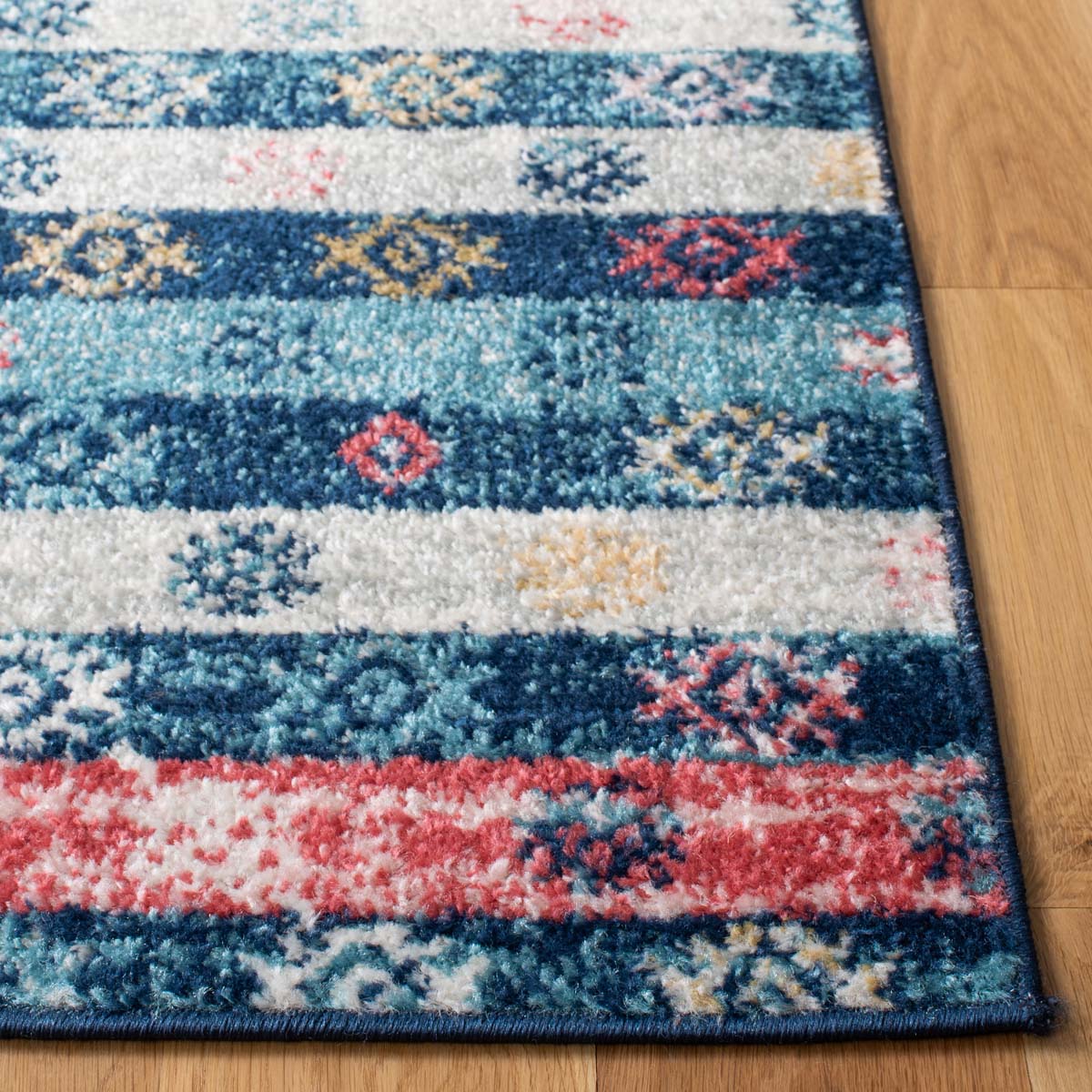 Safavieh Madison 773 Rug, MAD773 - NAVY / IVORY