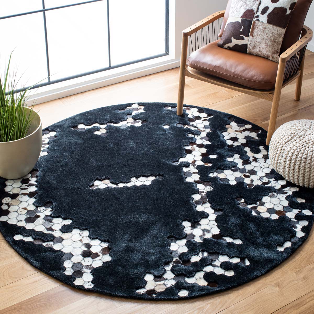 Safavieh Manhattan 101 Rug, MAN101 - Black