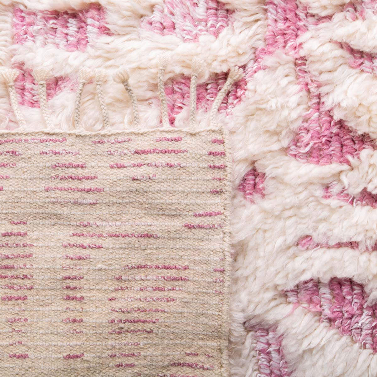 Safavieh Manhattan 460 Rug, MAN460 - Ivory / Pink