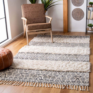 Safavieh Manhattan 467 Rug, MAN467