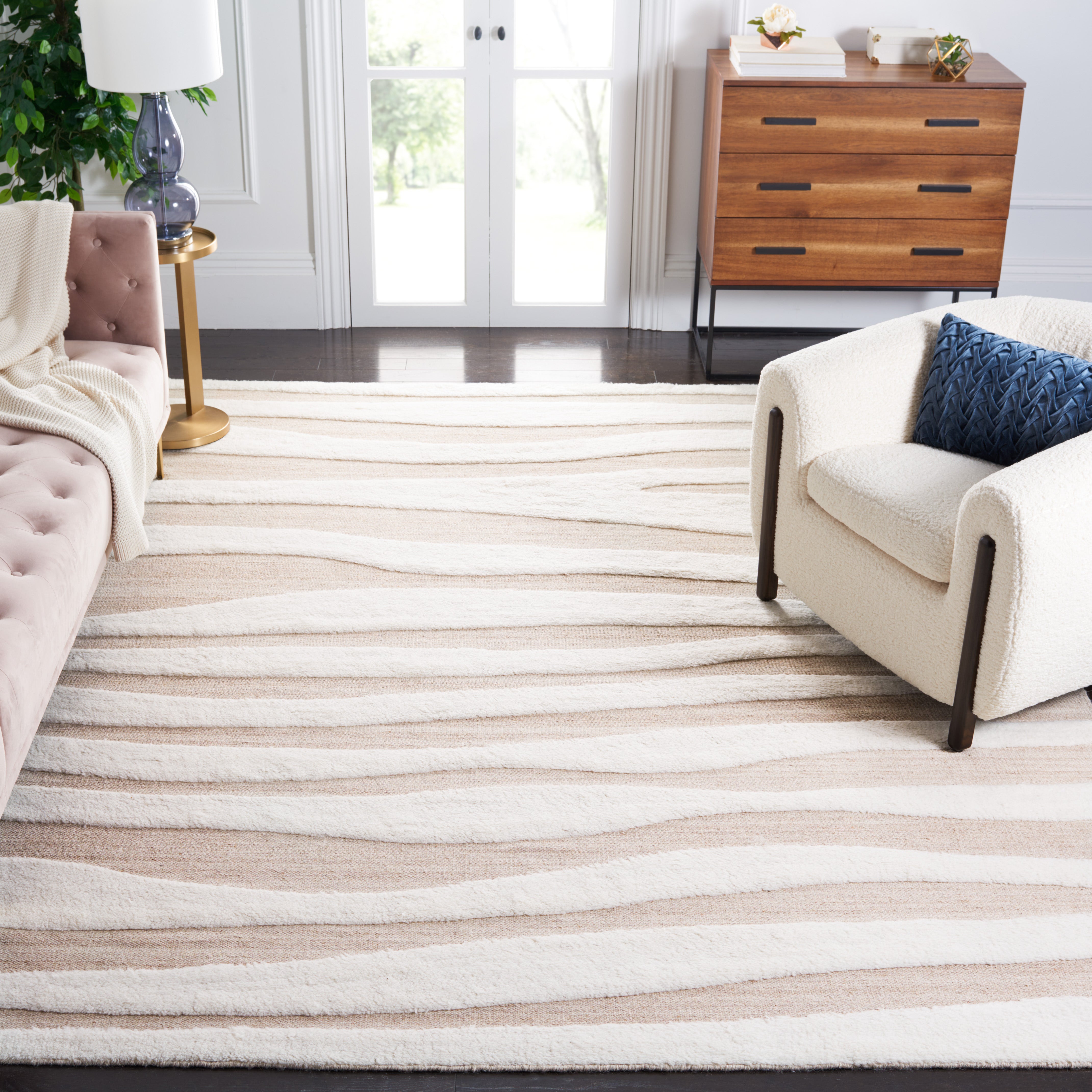 Safavieh Manhattan 551 Rug, MAN551 - Ivory / Red