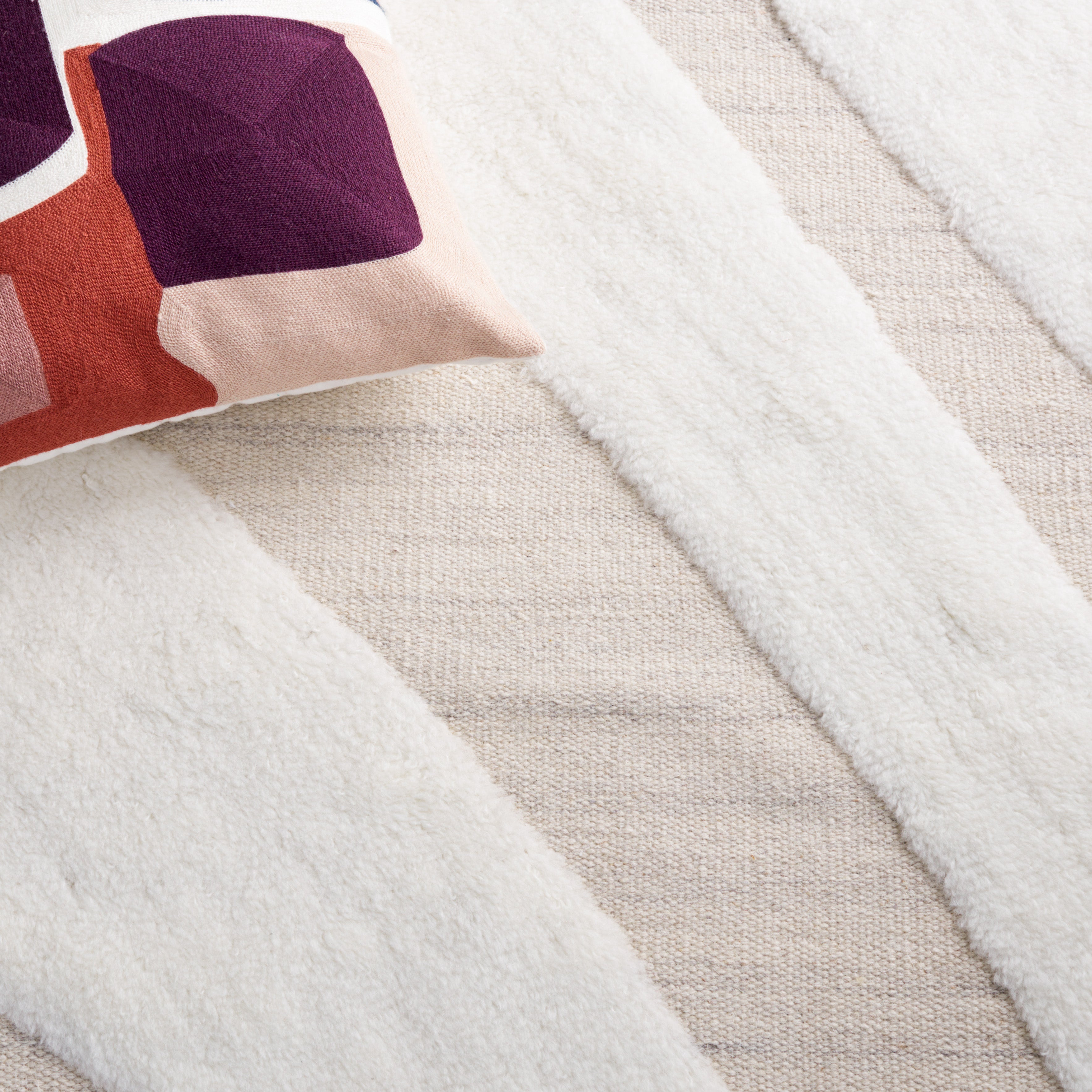 Safavieh Manhattan 552 Rug, MAN552 - Sand / Sand