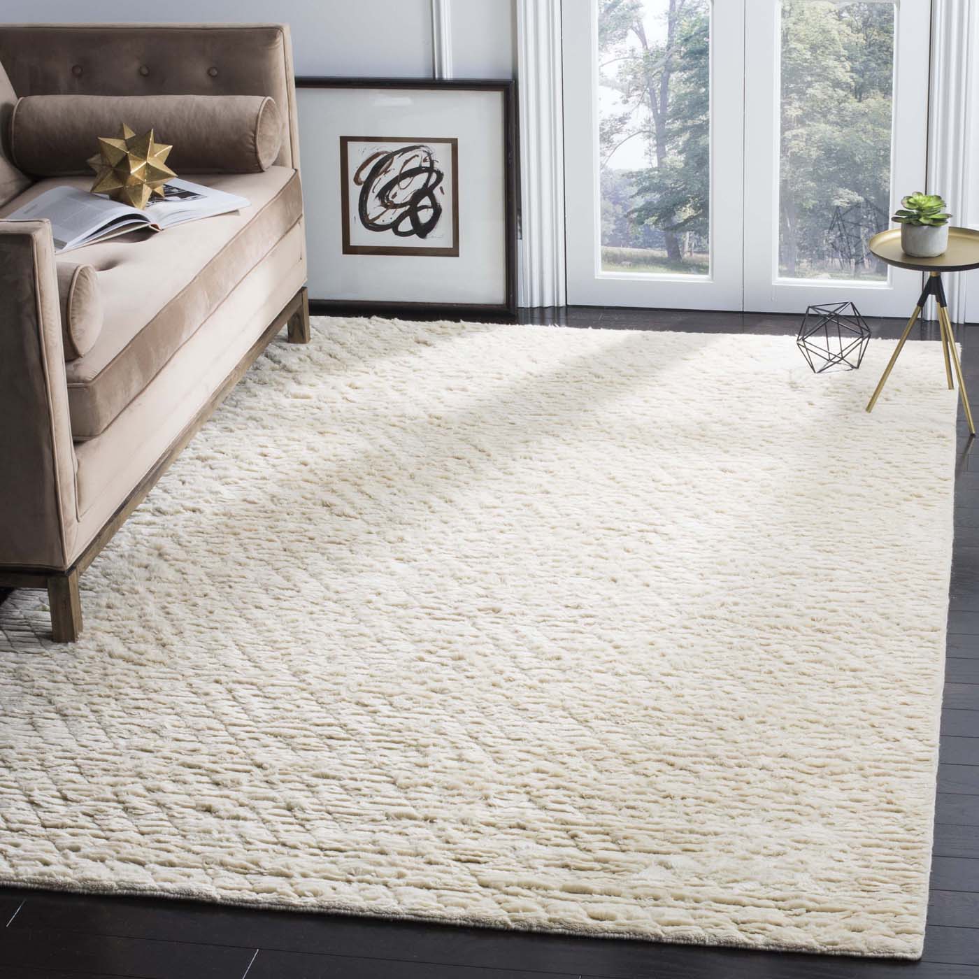 Safavieh Manhattan Shag 911 Rug, MAN911 - Ivory