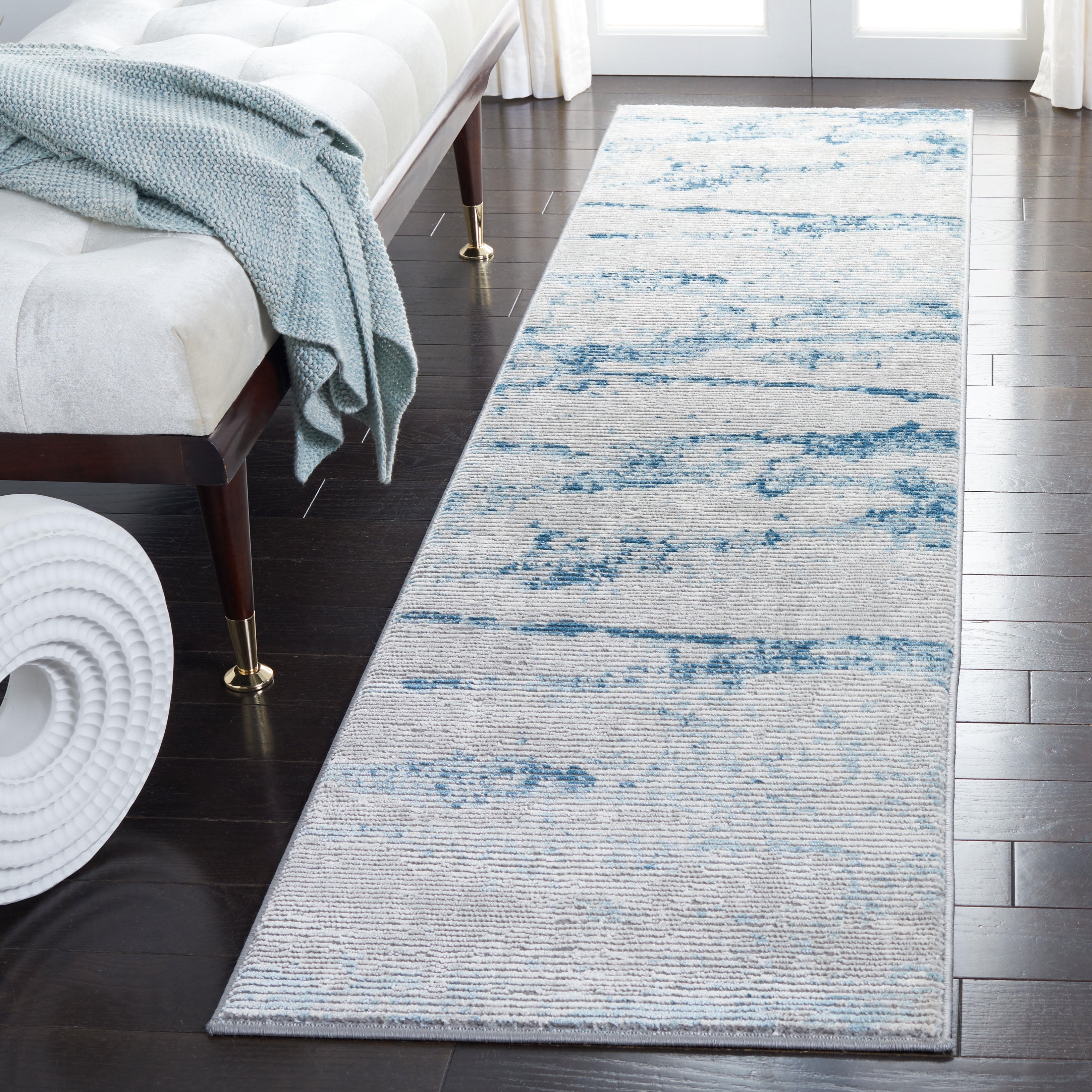 Safavieh Meadow 560 Rug, MDW560 - Light Grey / Blue