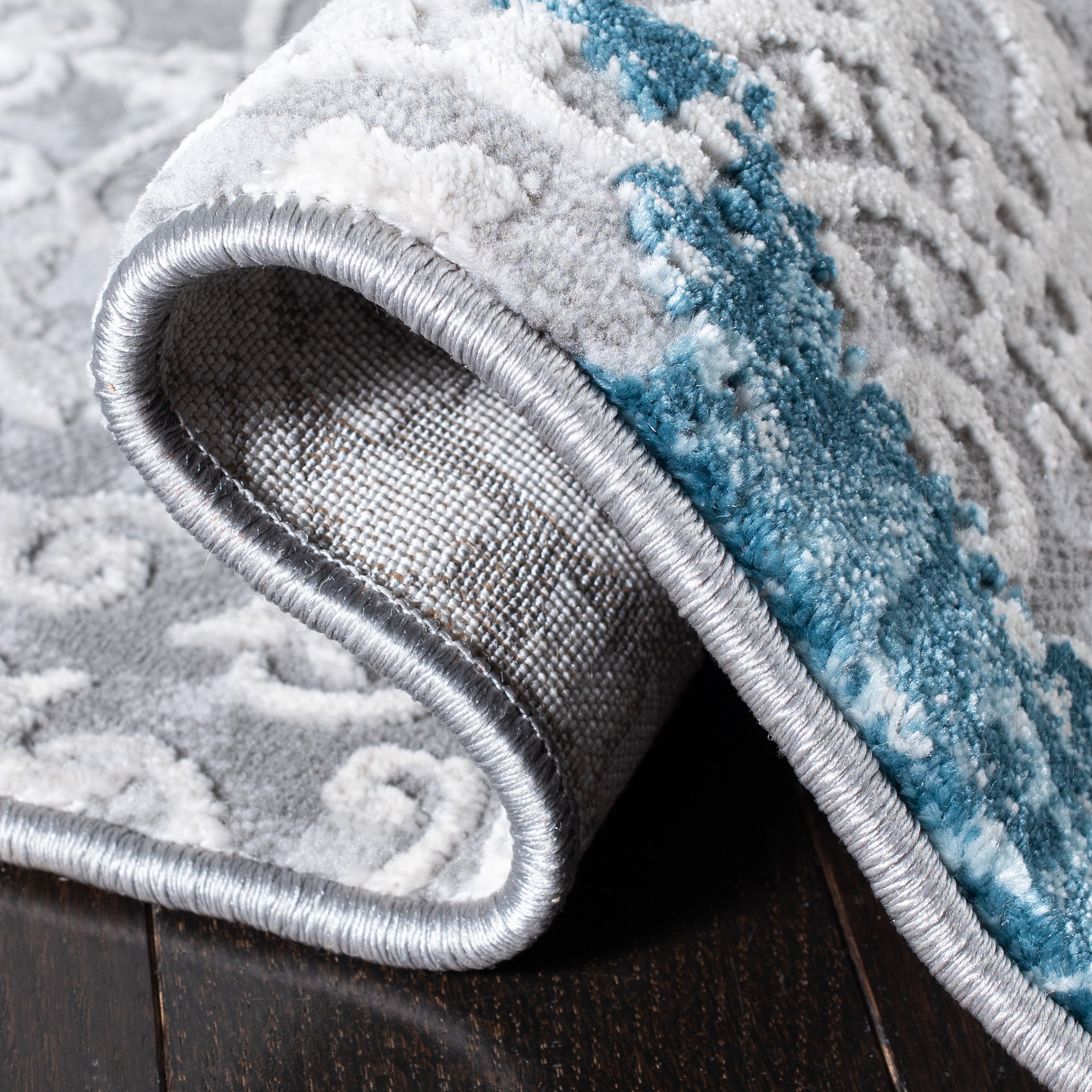 Safavieh Meadow 573 Rug, MDW573 - Light Grey / Blue