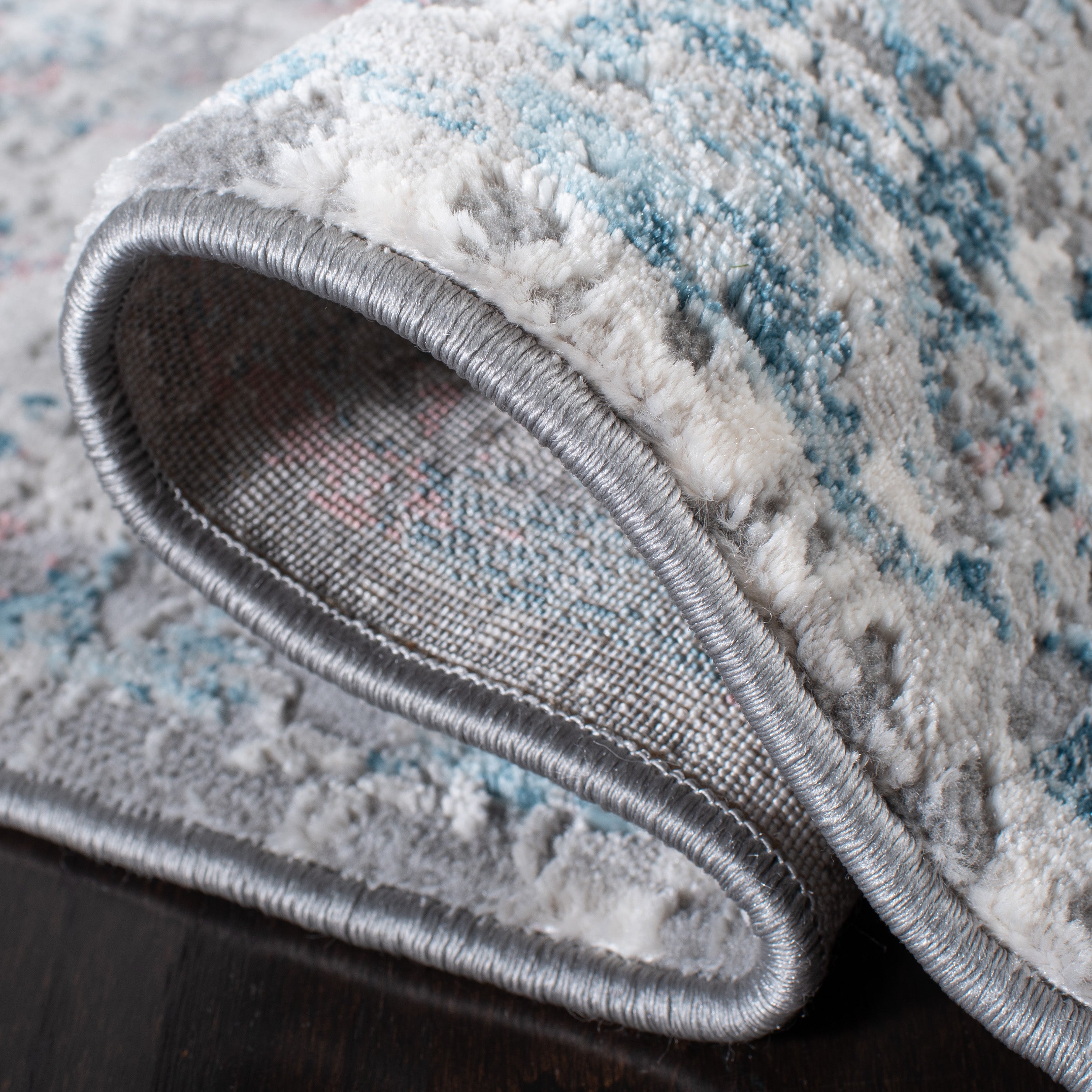 Safavieh Meadow 583 Rug, MDW583 - Light Grey / Blue